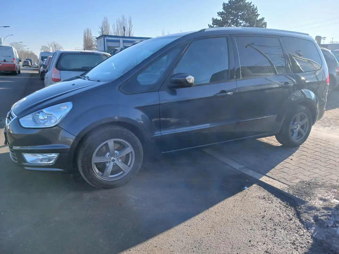 Ford Galaxy Trend - 2