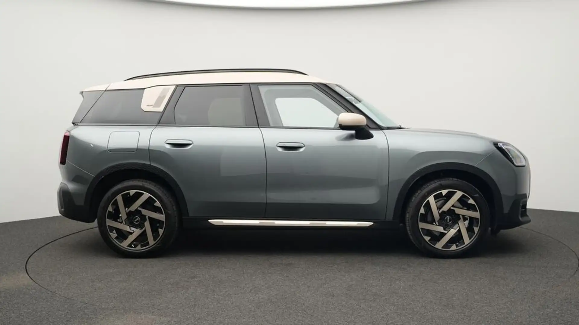 MINI Countryman S All4 Favoured Trim Grün - 2