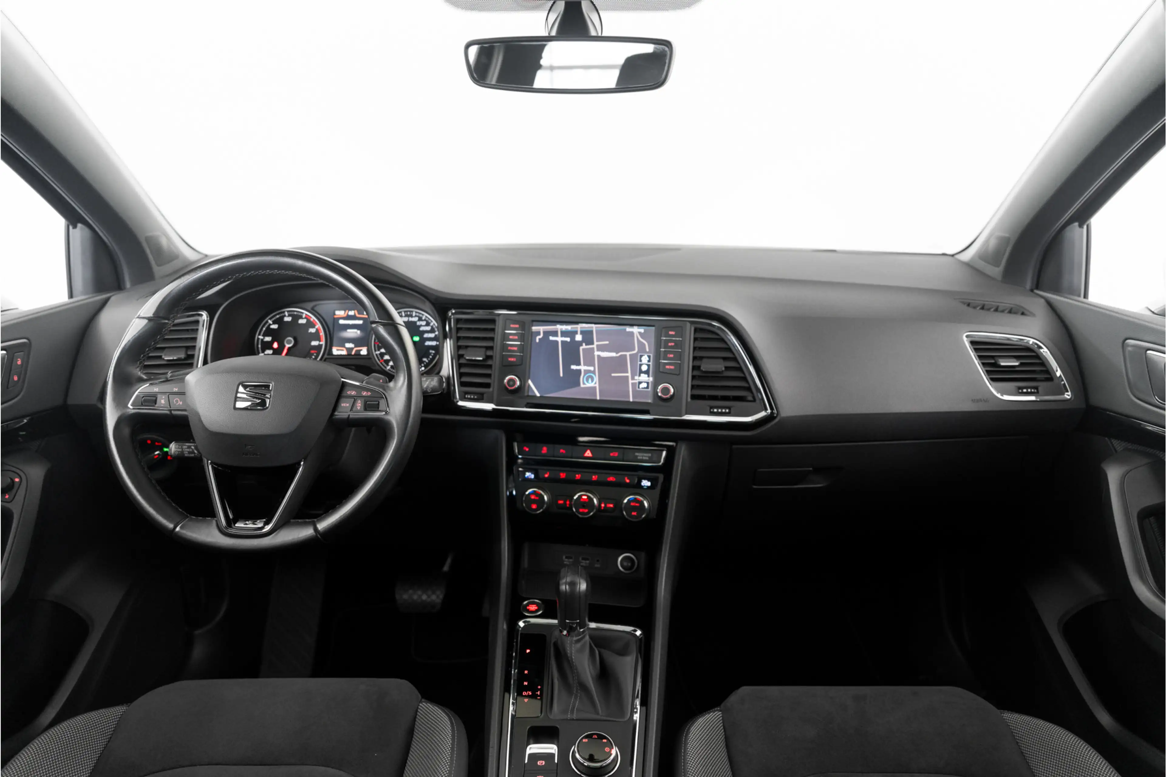 SEAT Ateca 1.5 TSI Xcellence Business Intense Trekhaak Panora — photo 3