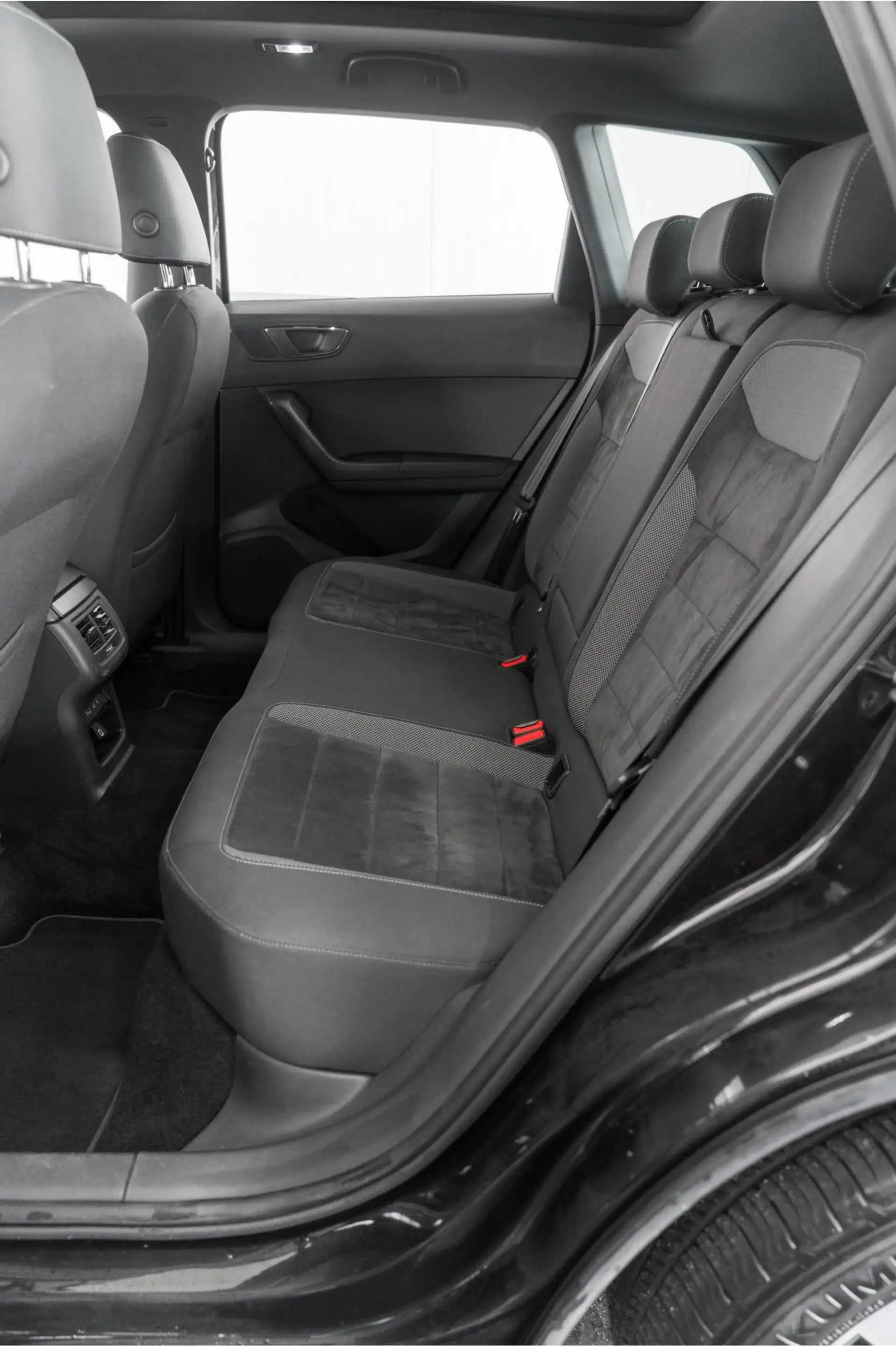 SEAT Ateca 1.5 TSI Xcellence Business Intense Trekhaak Panora — photo 20