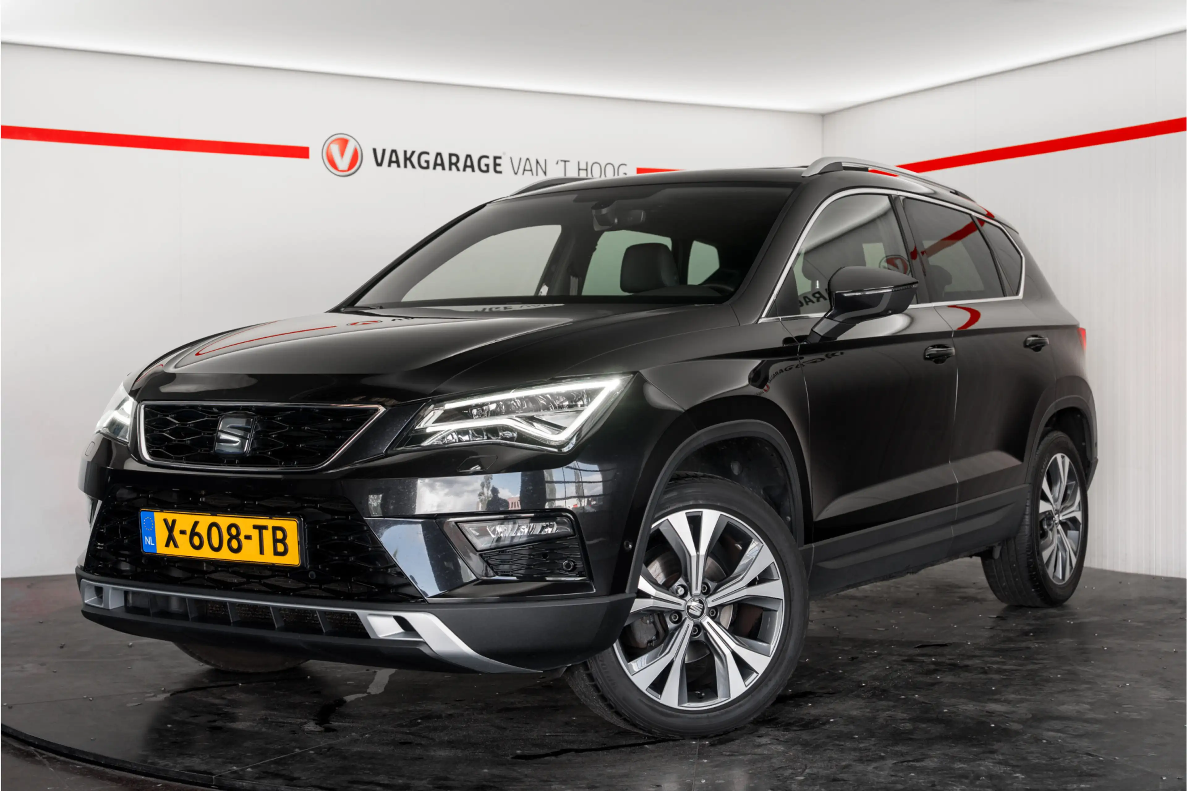 SEAT Ateca 1.5 TSI Xcellence Business Intense Trekhaak Panora — photo 2