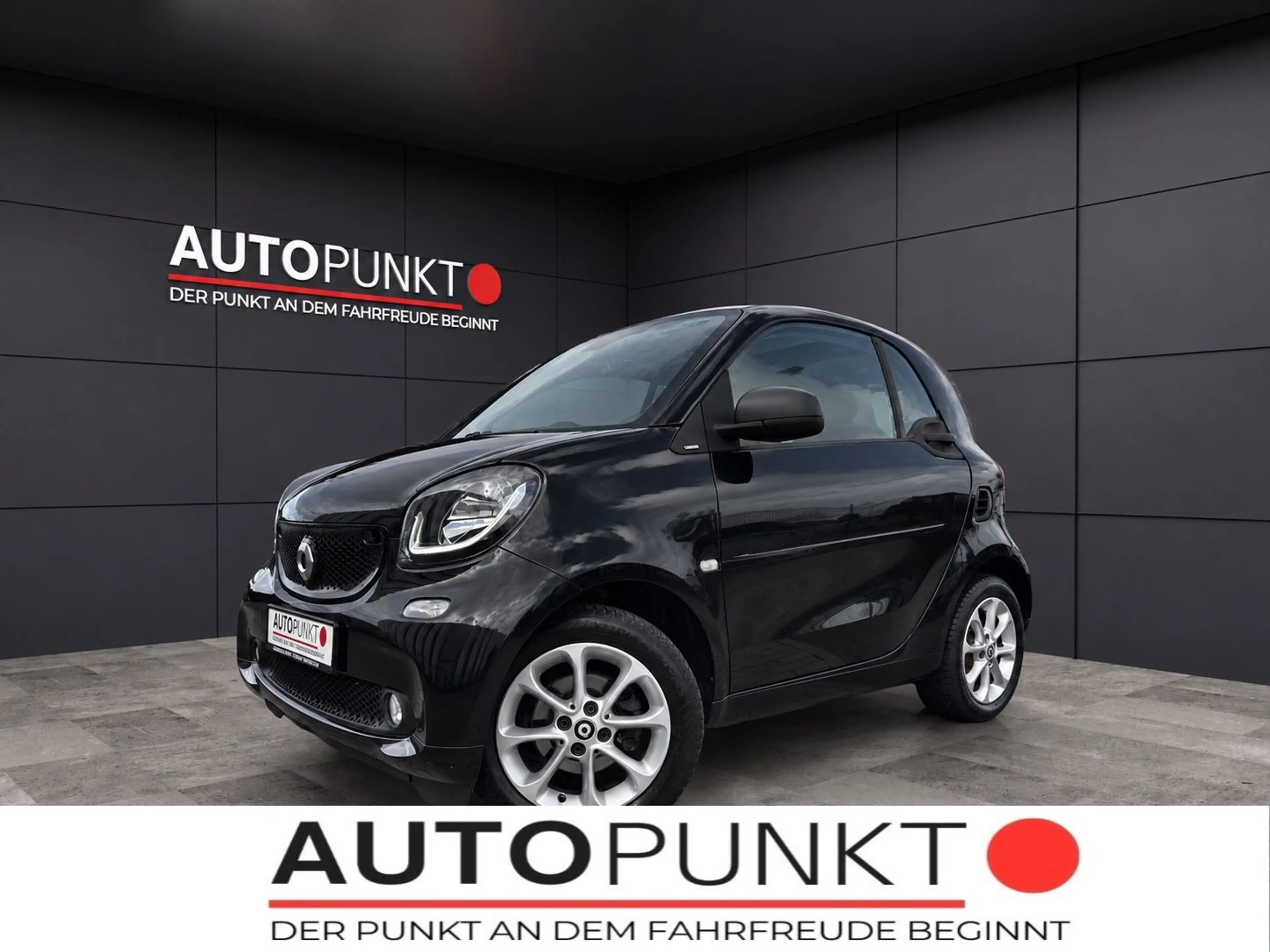 smart forTwo PASSION NAVI AUT. KAMERA PANORAMA LED 2.H