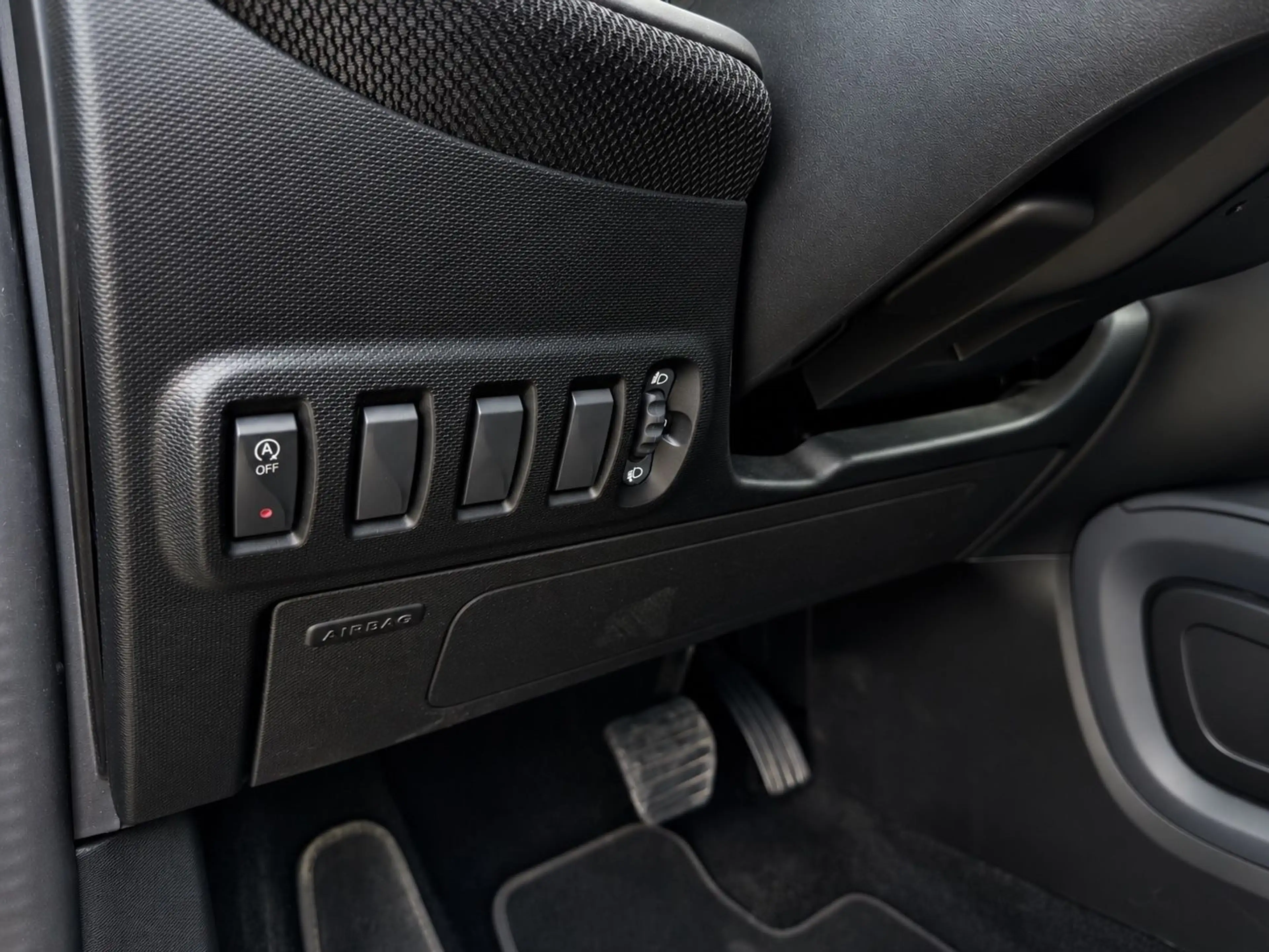 smart forTwo PASSION NAVI AUT. KAMERA PANORAMA LED 2.H — photo 14