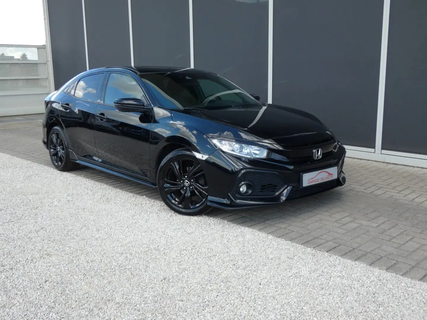 Honda Civic BENZINE Elegance +LEDER +GPS +CAMERA +WINTERBANDEN Zwart - 1