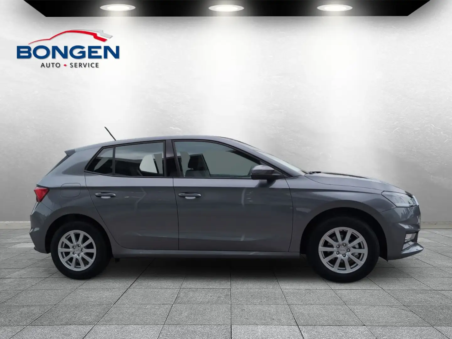 Skoda Fabia 1.0 MPI Selection Bluetooth PDC Sitzhzg. Klima Grau - 2