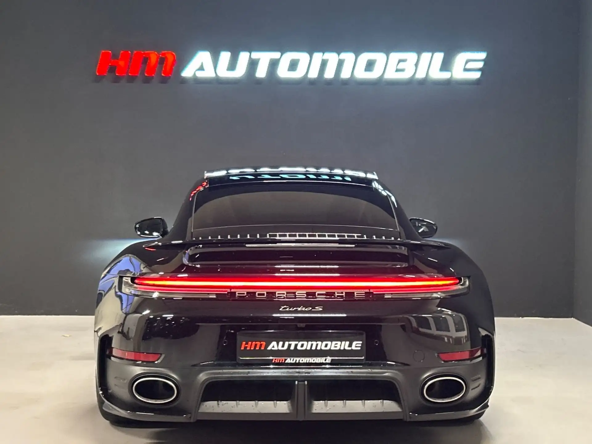 포르쉐 911 Turbo S Coupe 2026 검정 사진 4