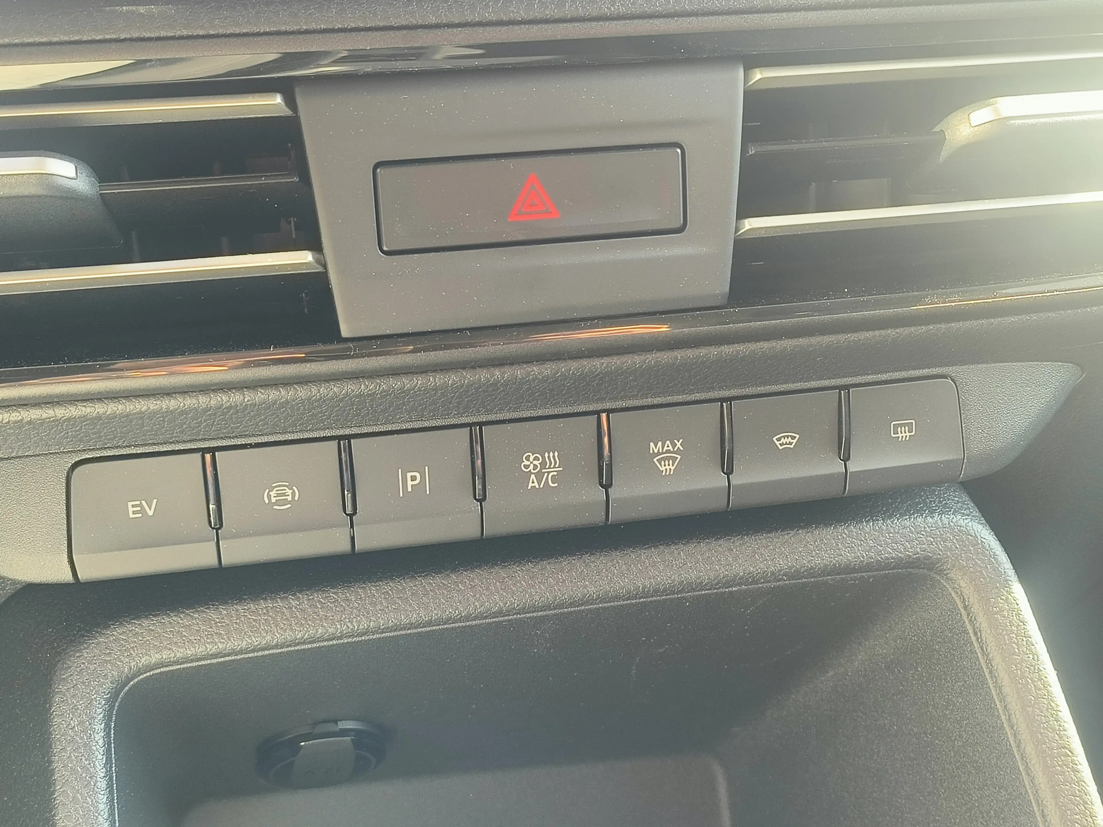Ford Tourneo Connect Titanium PHEV L1 Rijklaar “Sinds 1970 | 5.000+ rev — photo 21
