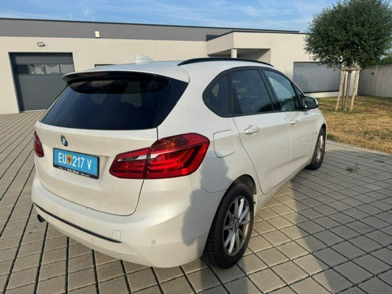 BMW 218 218 i Sport Line Aut. — photo 4