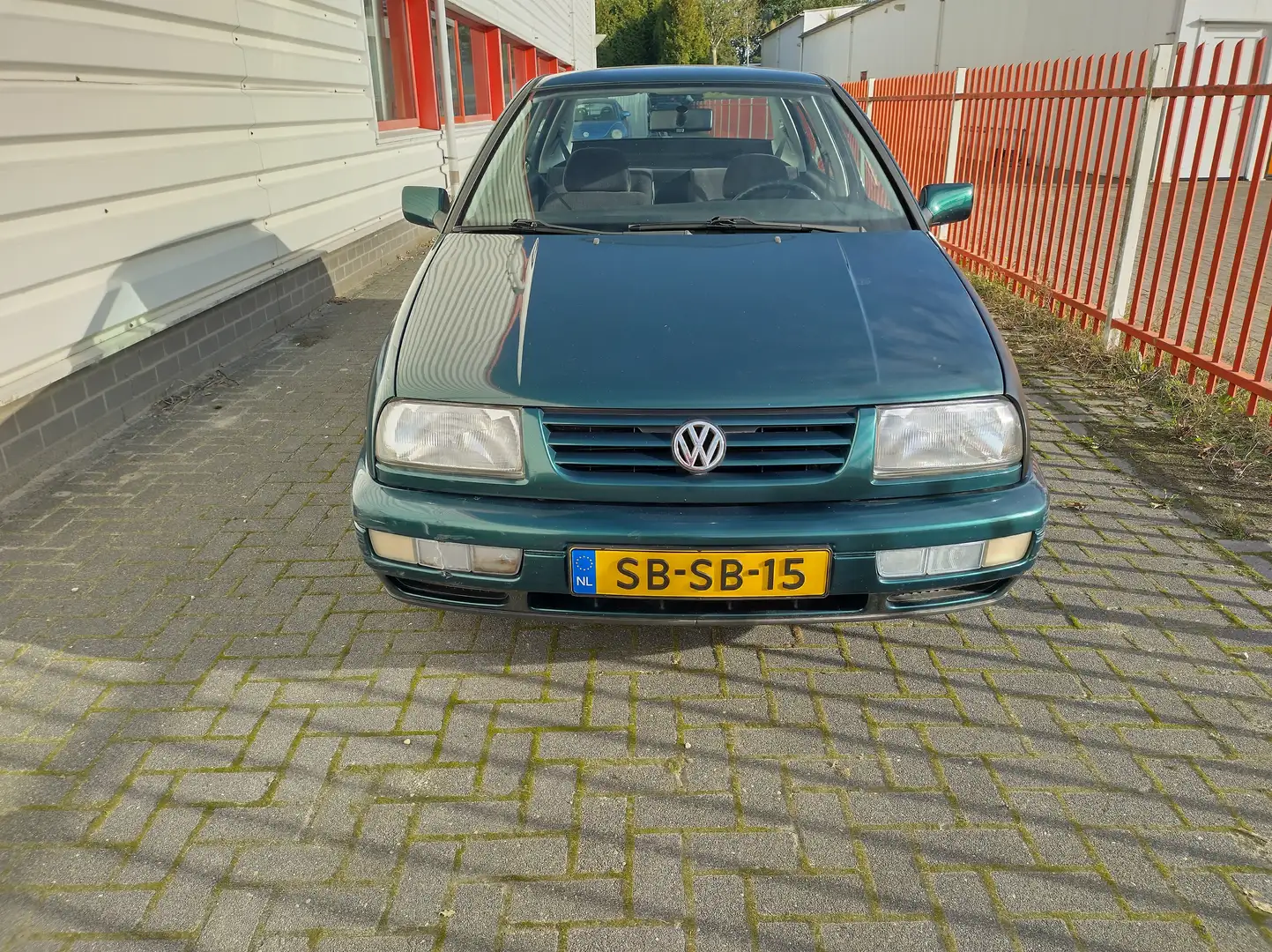 Volkswagen Vento 1800 GL Verde - 1