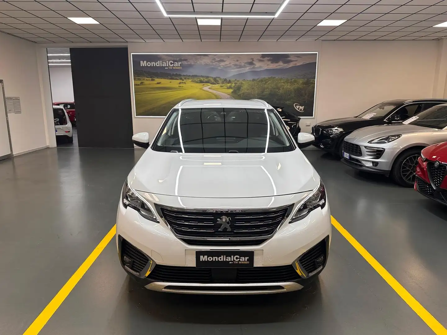 Peugeot 5008 1.5 130cv bluehdi Allure *7 POSTI* NEOPATENTATI * Fehér - 2