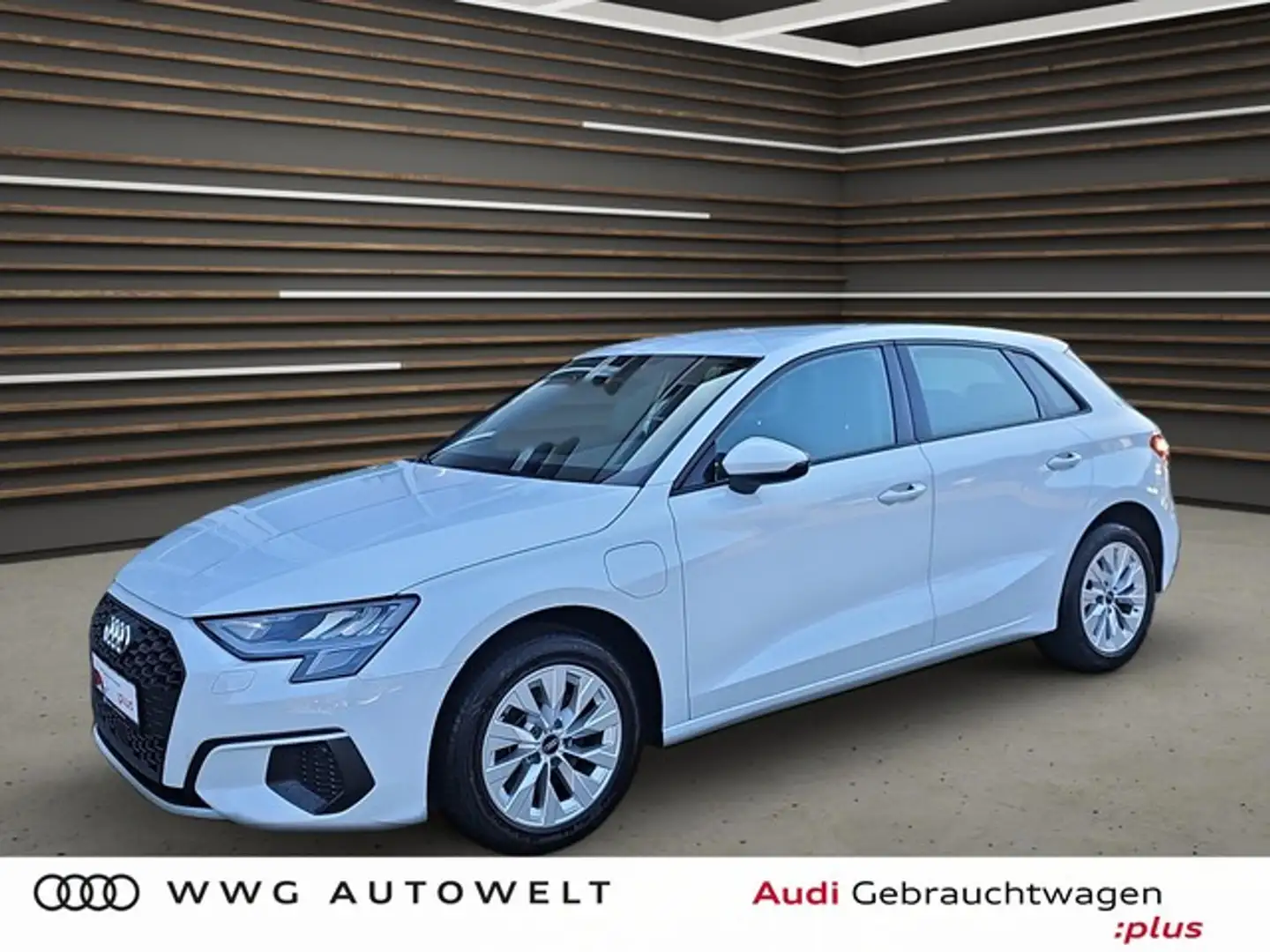 Audi A3 Sportback 40 TFSI e S tronic Navi Virtual Weiß - 1