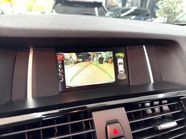 BMW X4 view 12