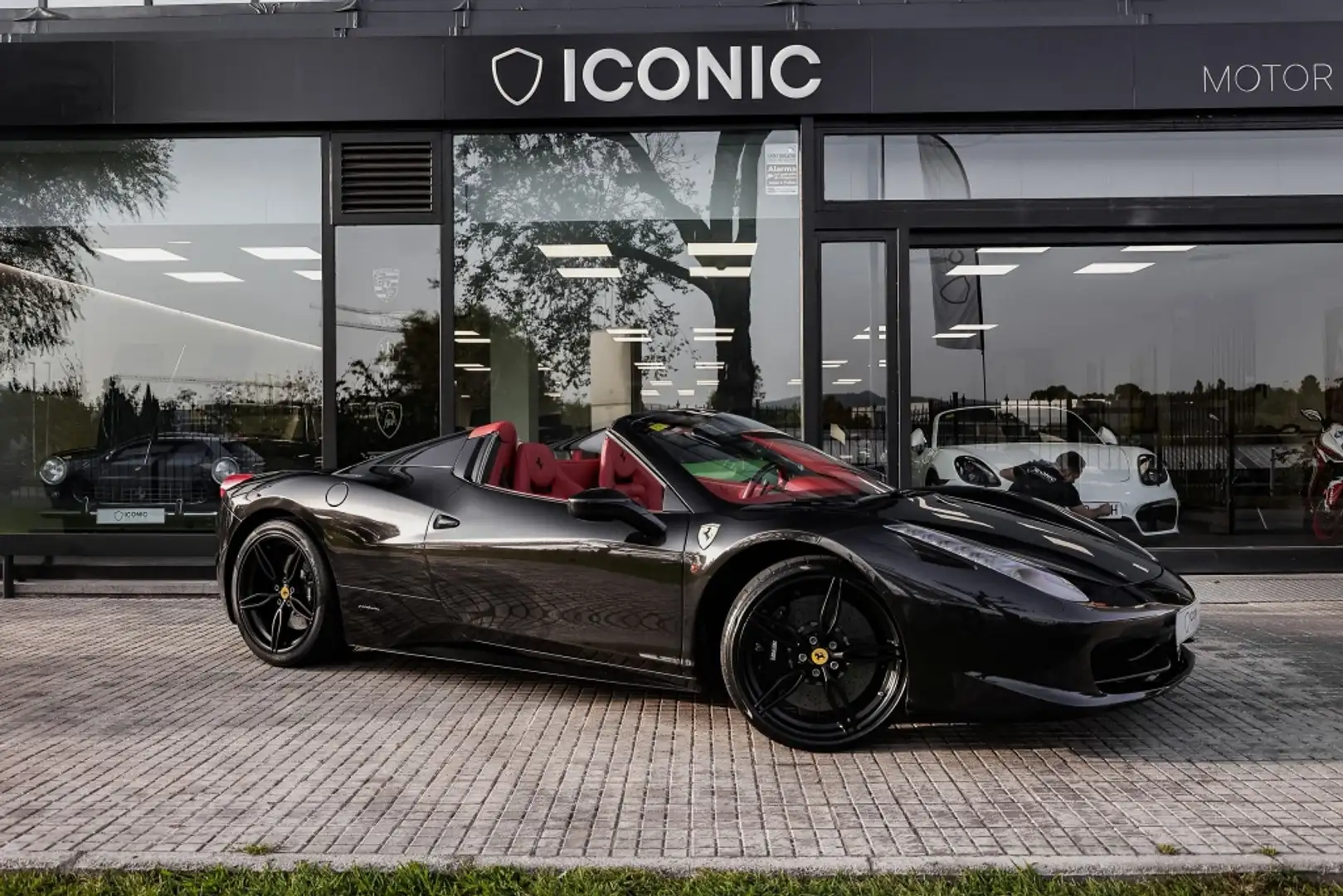 Ferrari 458 Spider Negro - 1