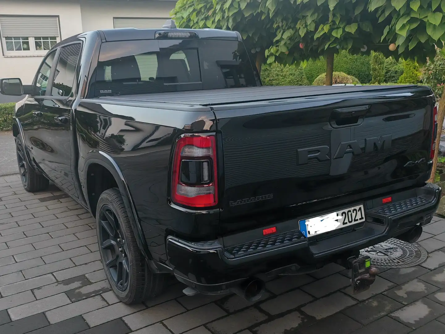 Dodge RAM Laramie Night Schwarz - 2
