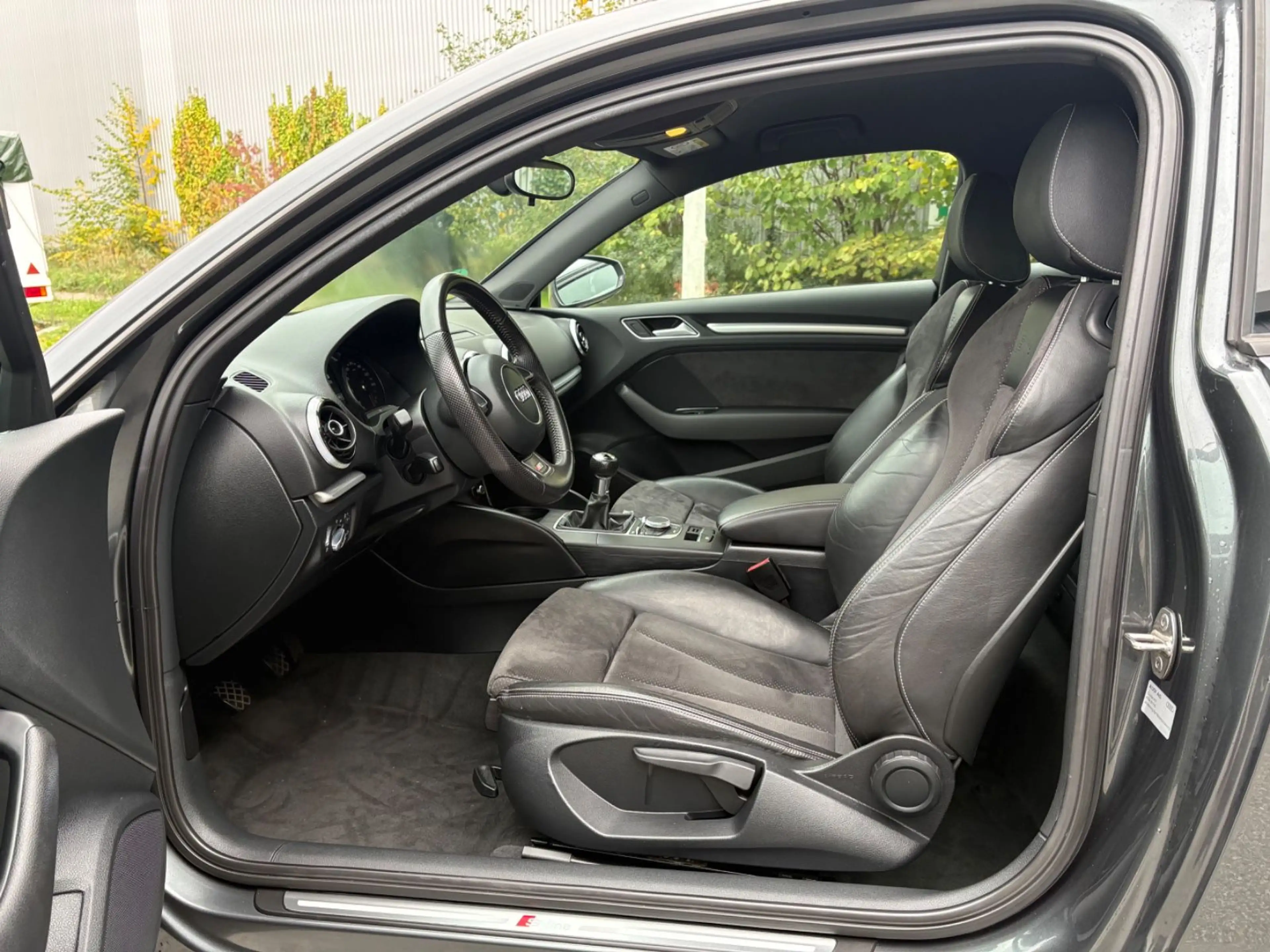 Audi A3 S line Sportpaket*PDC*KLIMA*NAVI*TÜVNEU — photo 10