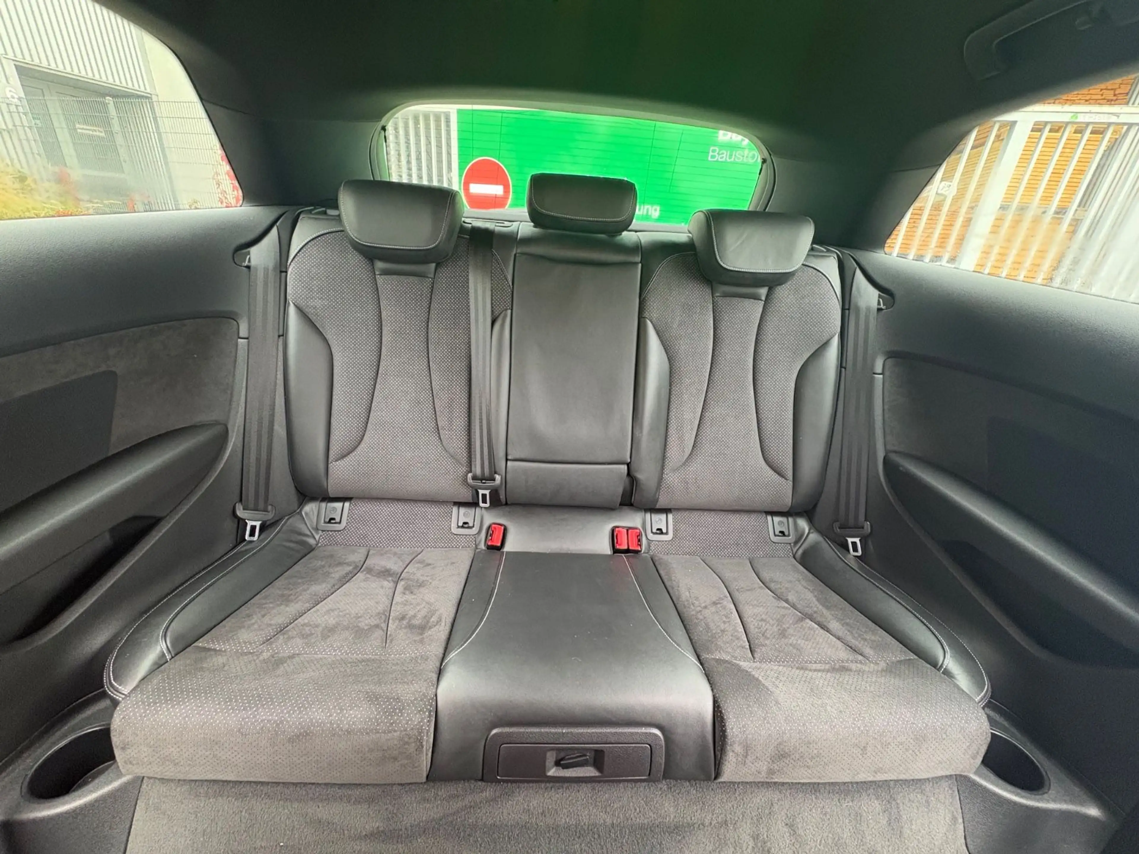 Audi A3 S line Sportpaket*PDC*KLIMA*NAVI*TÜVNEU — photo 12