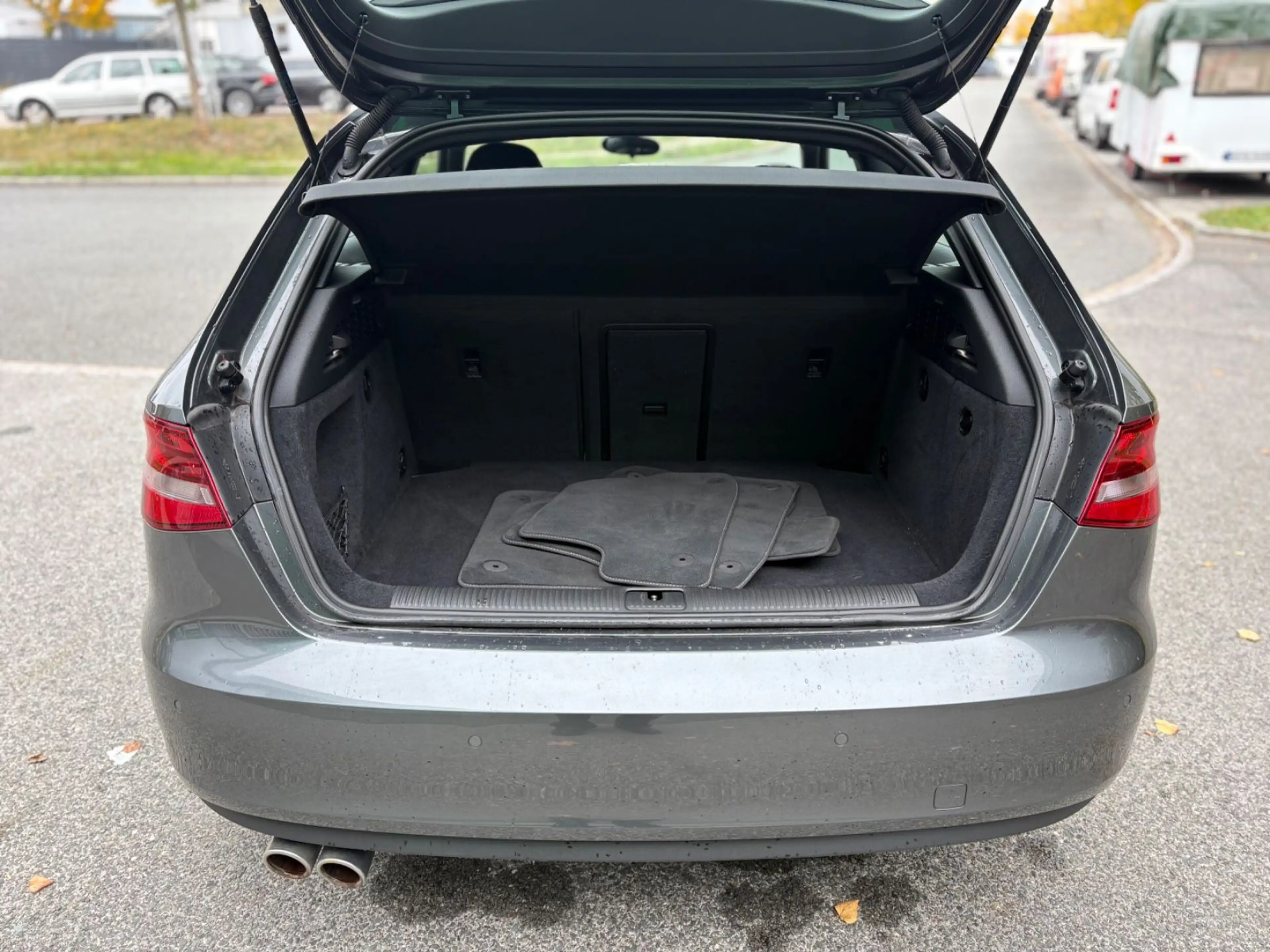 Audi A3 S line Sportpaket*PDC*KLIMA*NAVI*TÜVNEU — photo 9