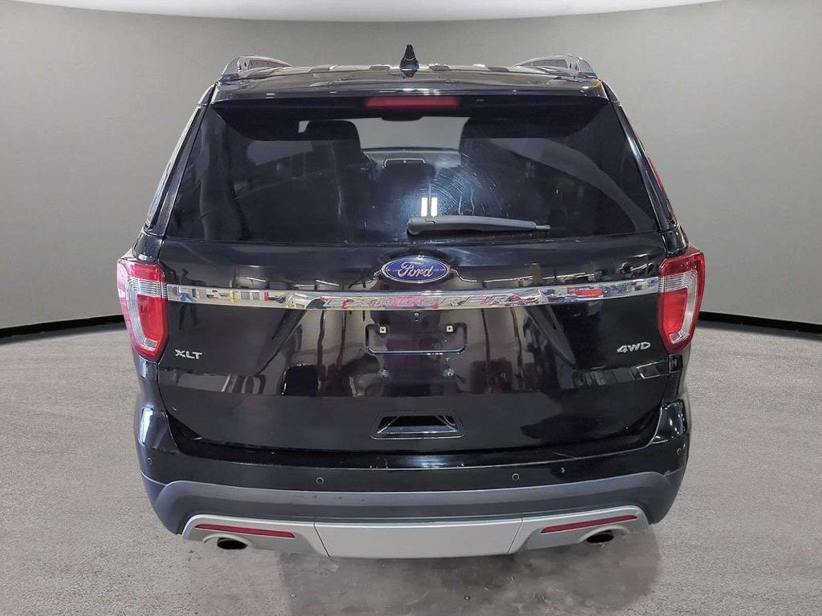 2017 Ford Explorer XLT; LEATHER, AWD, NAV, 3M, HEATED SEATS, SMART KE — снимка 1
