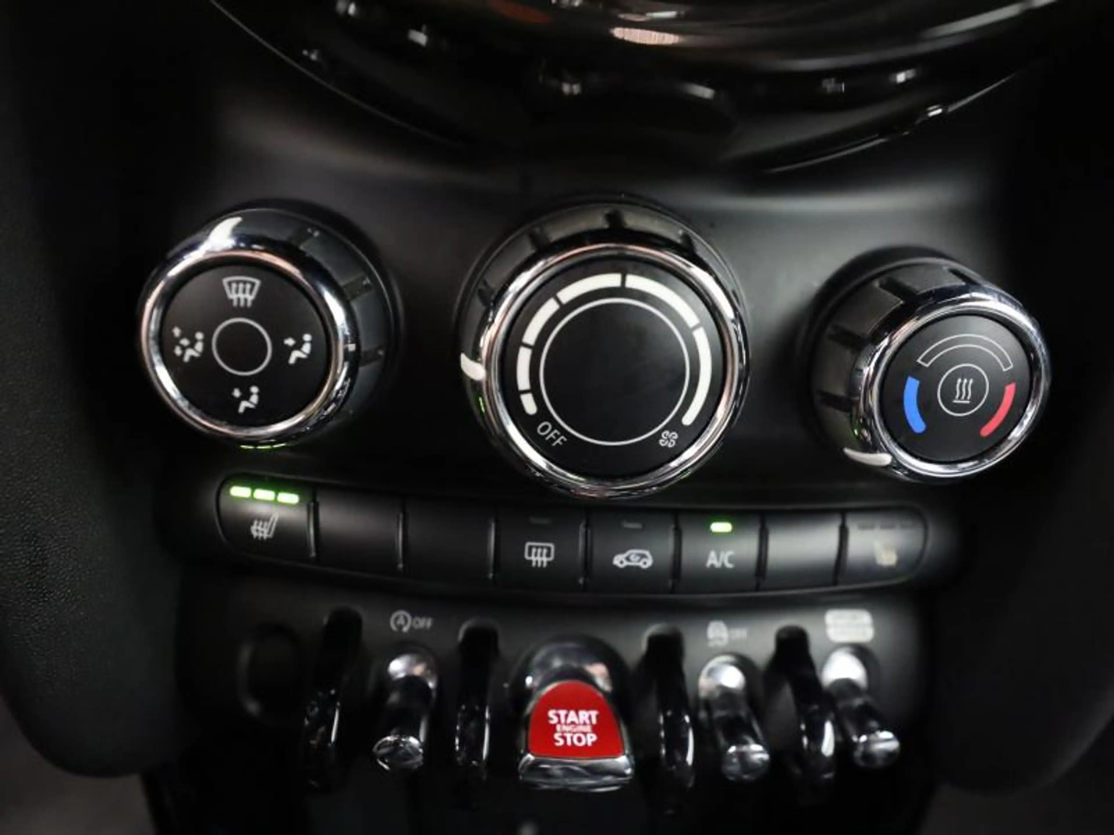 MINI One Cabrio FACELIFT - NAVI - LED - PDC — photo 15