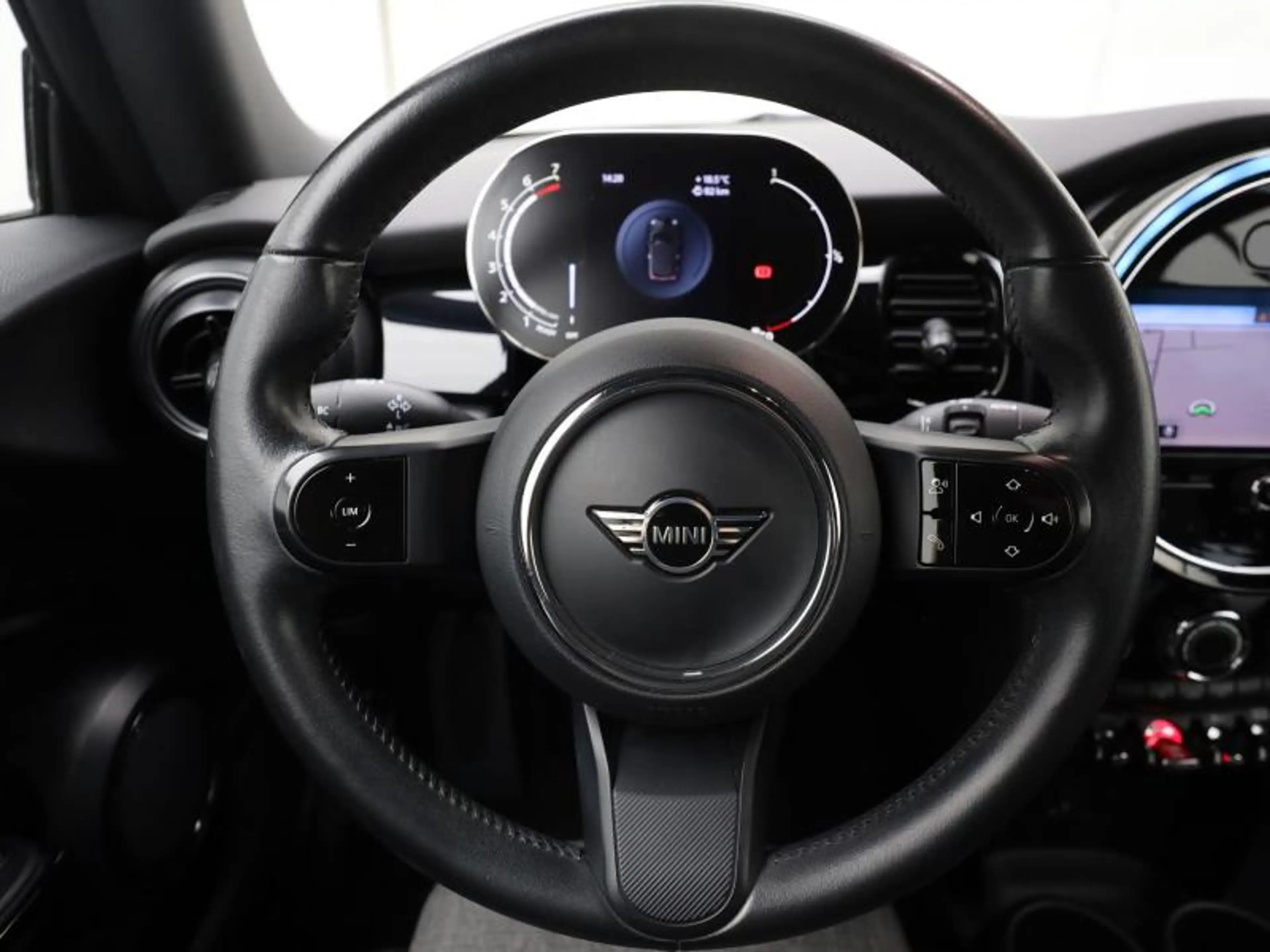 MINI One Cabrio FACELIFT - NAVI - LED - PDC — photo 10