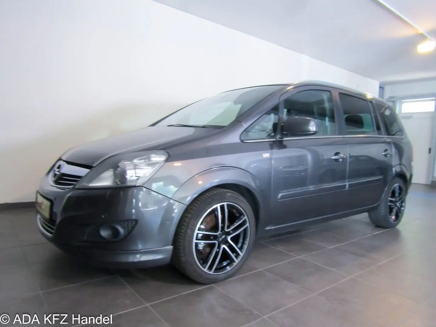 Opel Zafira B Xenon,Navi,PDS,AHK,7 Sitze,Klimaautomat Gri - 2