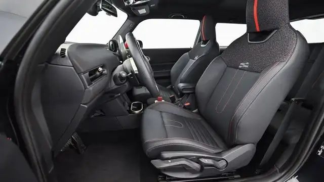 Mini Hatch view 8
