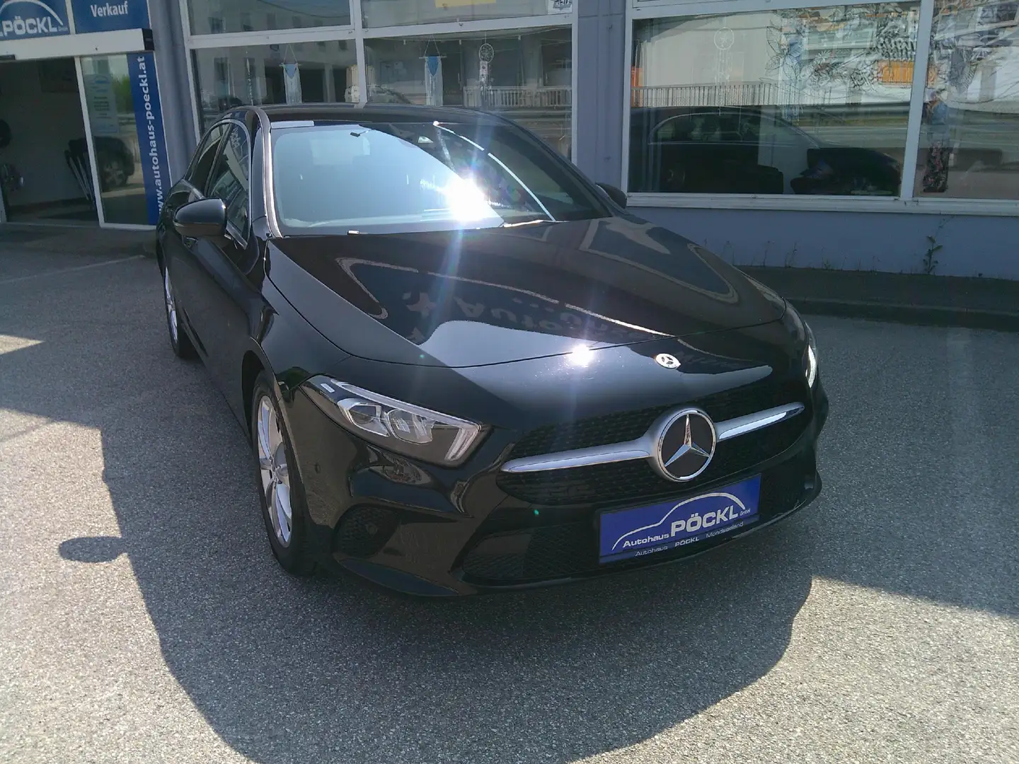 Mercedes-Benz A 180 A 180 d (177.003) Schwarz - 1
