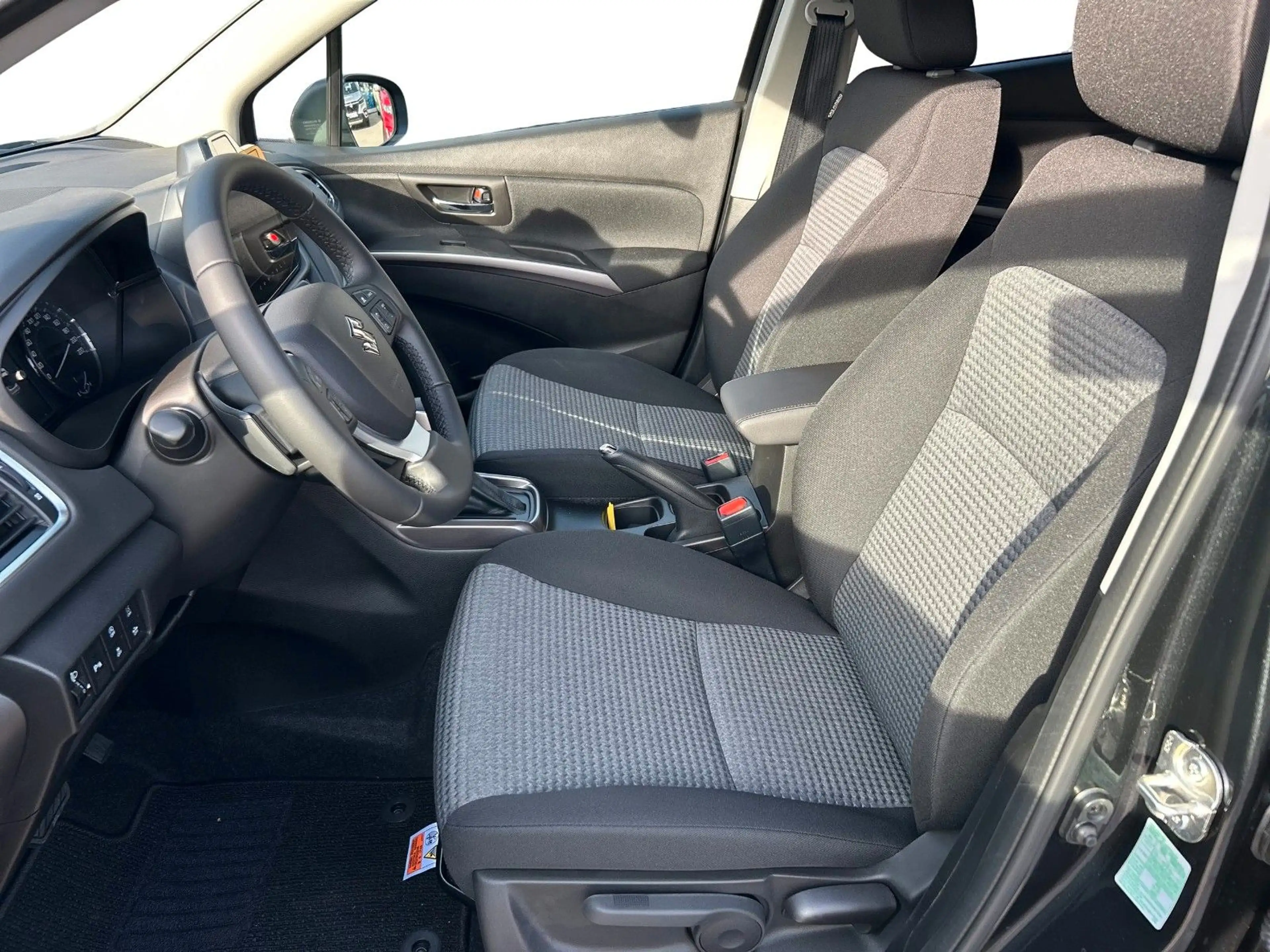 Suzuki SX4 S-Cross S-Cross 1.4 BOOSTERJET Hybrid Comfort AT — photo 9
