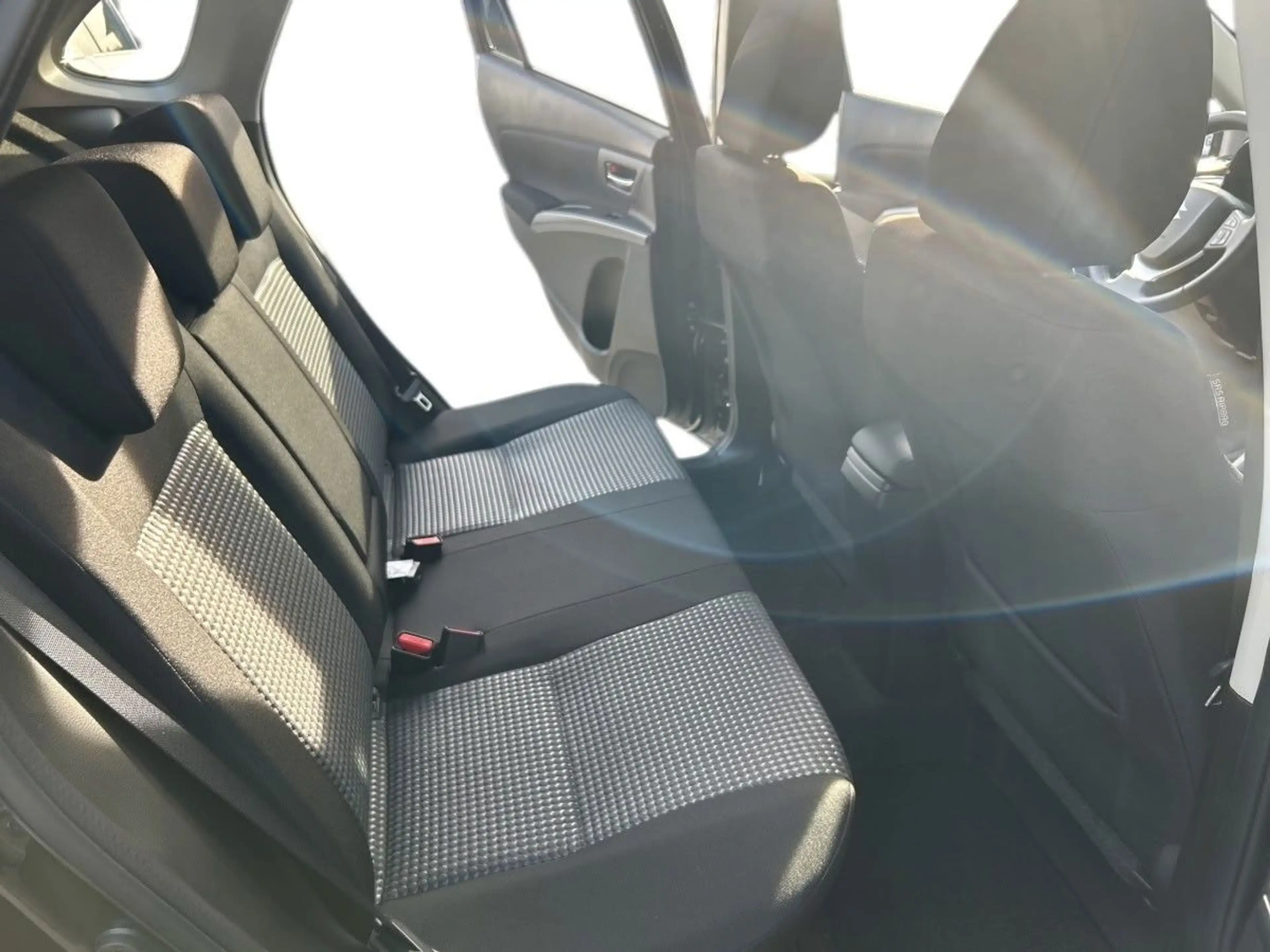 Suzuki SX4 S-Cross S-Cross 1.4 BOOSTERJET Hybrid Comfort AT — photo 15