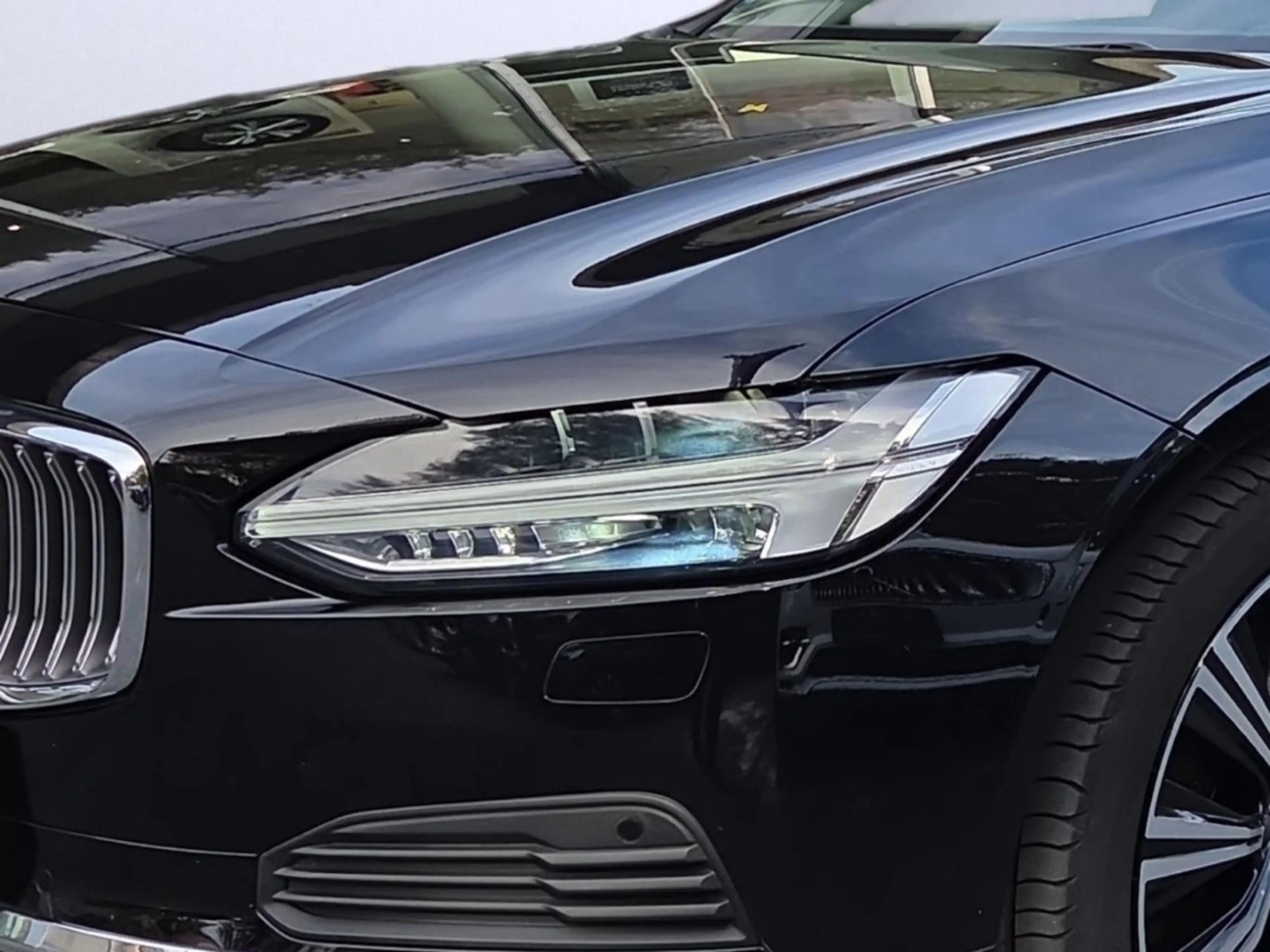 Volvo S90 T8 AWD PHEV Inscription semielektrisch HarmanKardo — photo 5