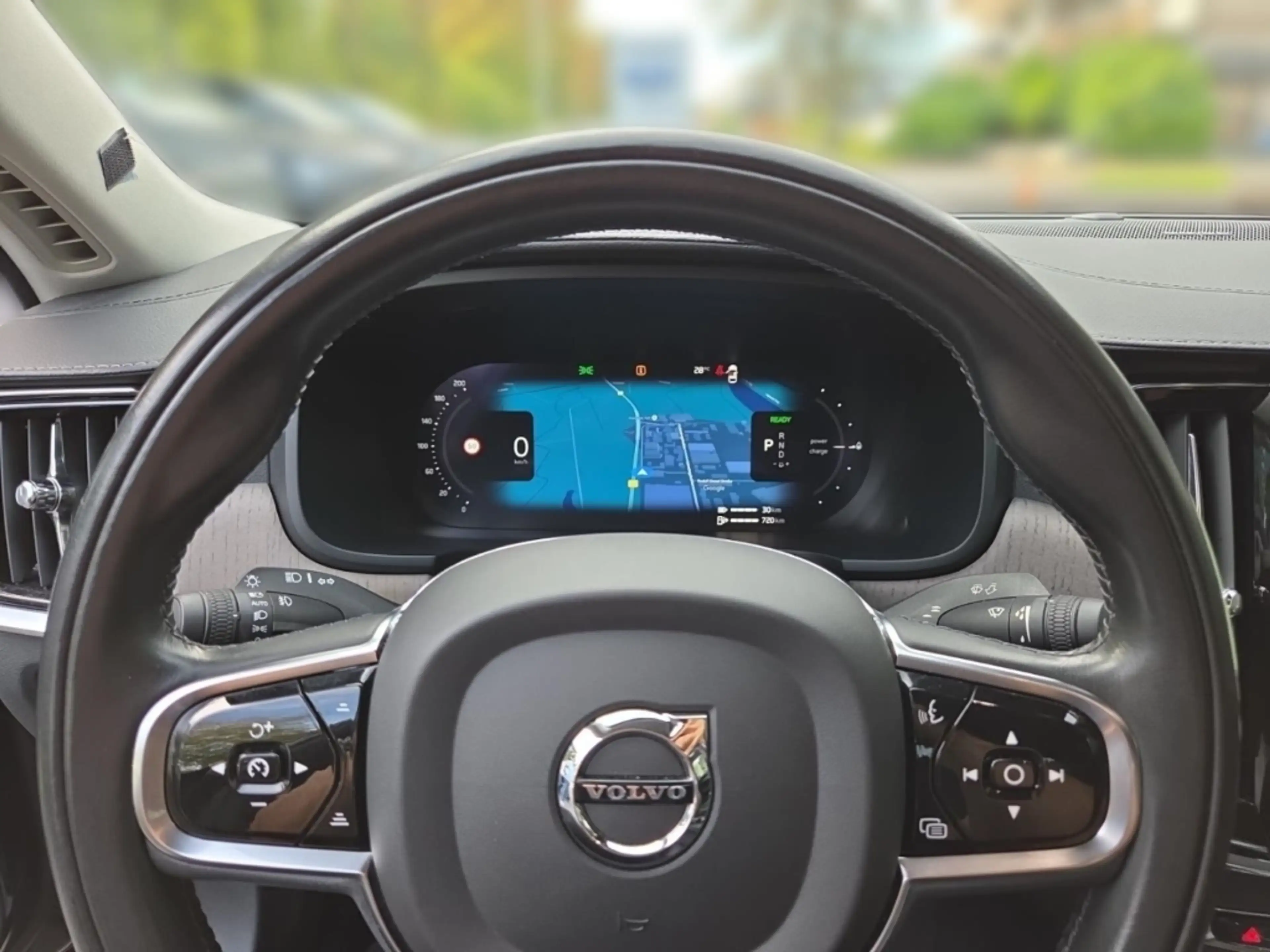 Volvo S90 T8 AWD PHEV Inscription semielektrisch HarmanKardo — photo 8
