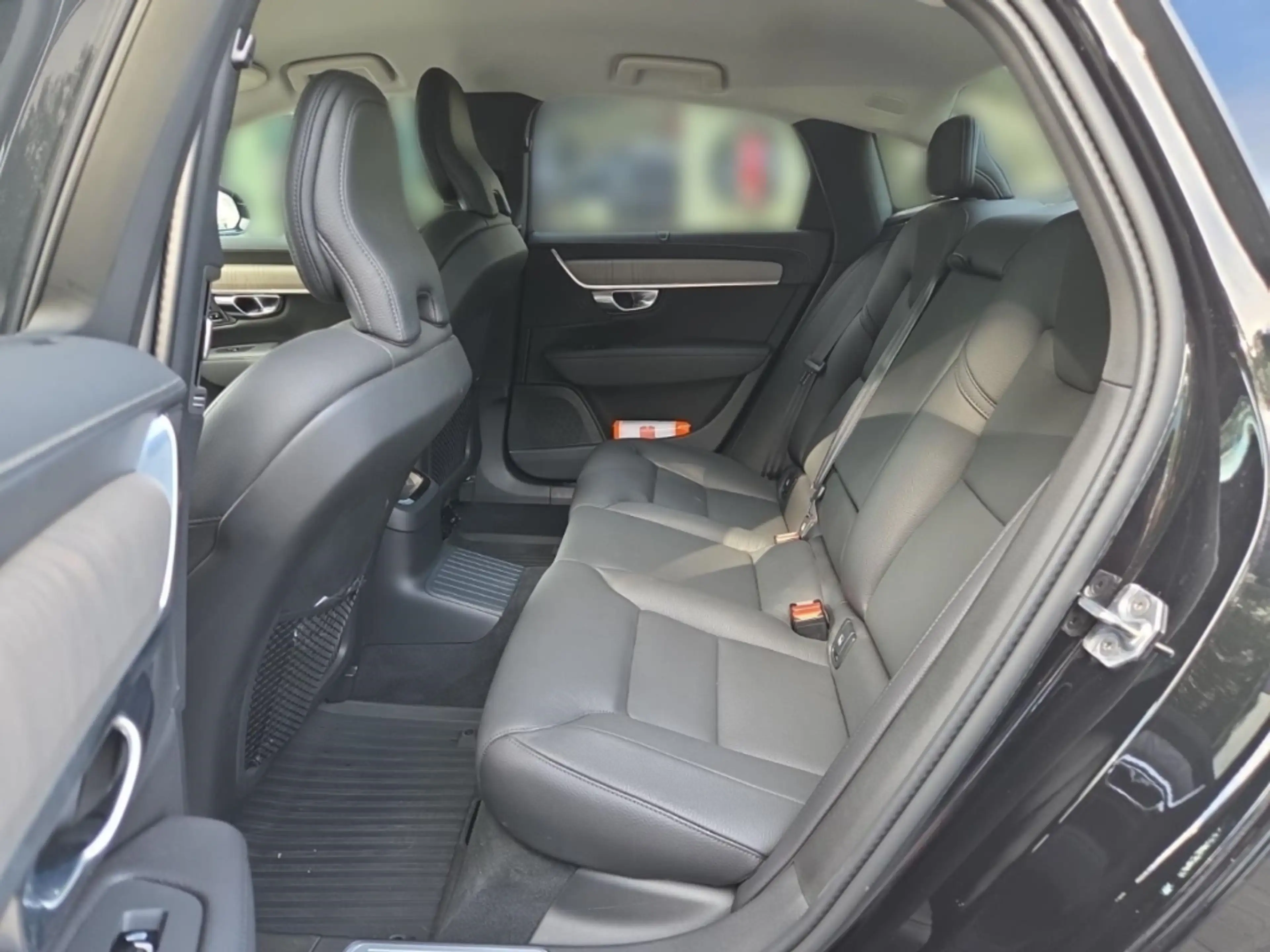 Volvo S90 T8 AWD PHEV Inscription semielektrisch HarmanKardo — photo 11