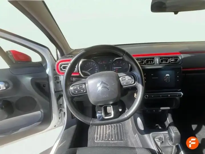 Citroën C3 1.2 PureTech Shine 2018, foto 8