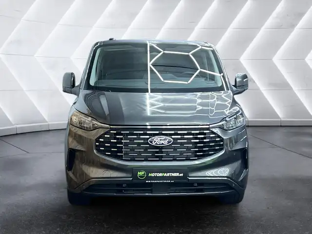 Ford Tourneo Custom Titanium Bus *8-Sitze* L2 Ansicht 8