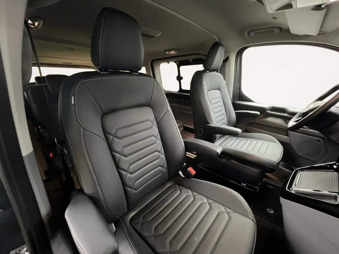 Ford Tourneo Custom 2026 — фото 15