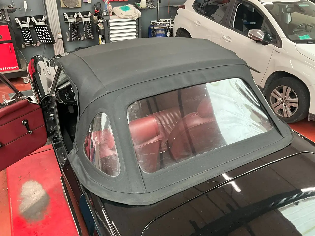 MG MGB 1800 Essence Oldtimer restaurée, foto 11