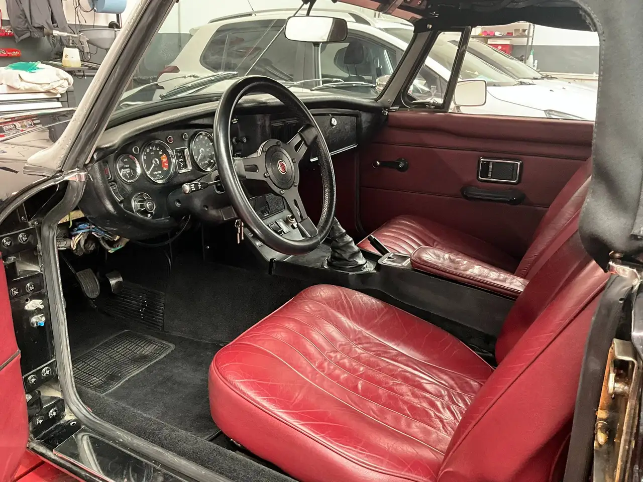 MG MGB 1800 Essence Oldtimer restaurée, foto 7