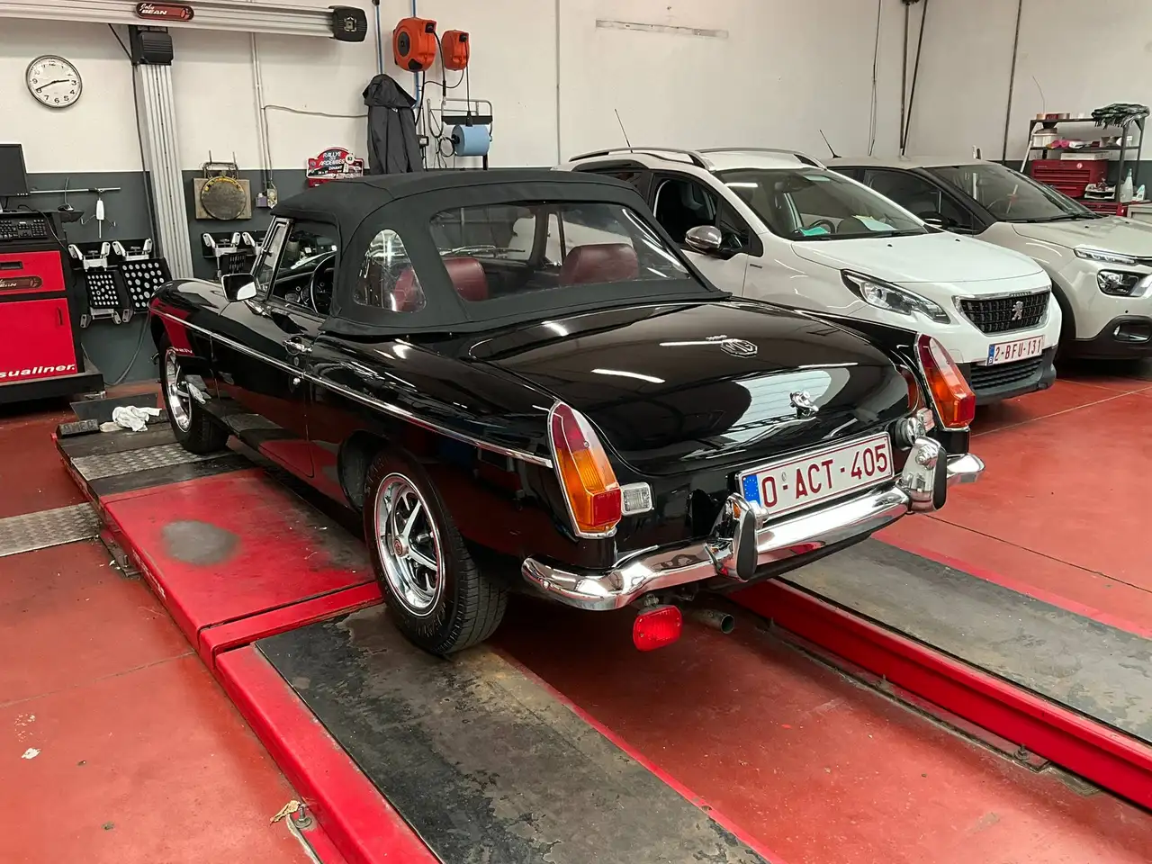 MG MGB 1800 Essence Oldtimer restaurée, foto 4