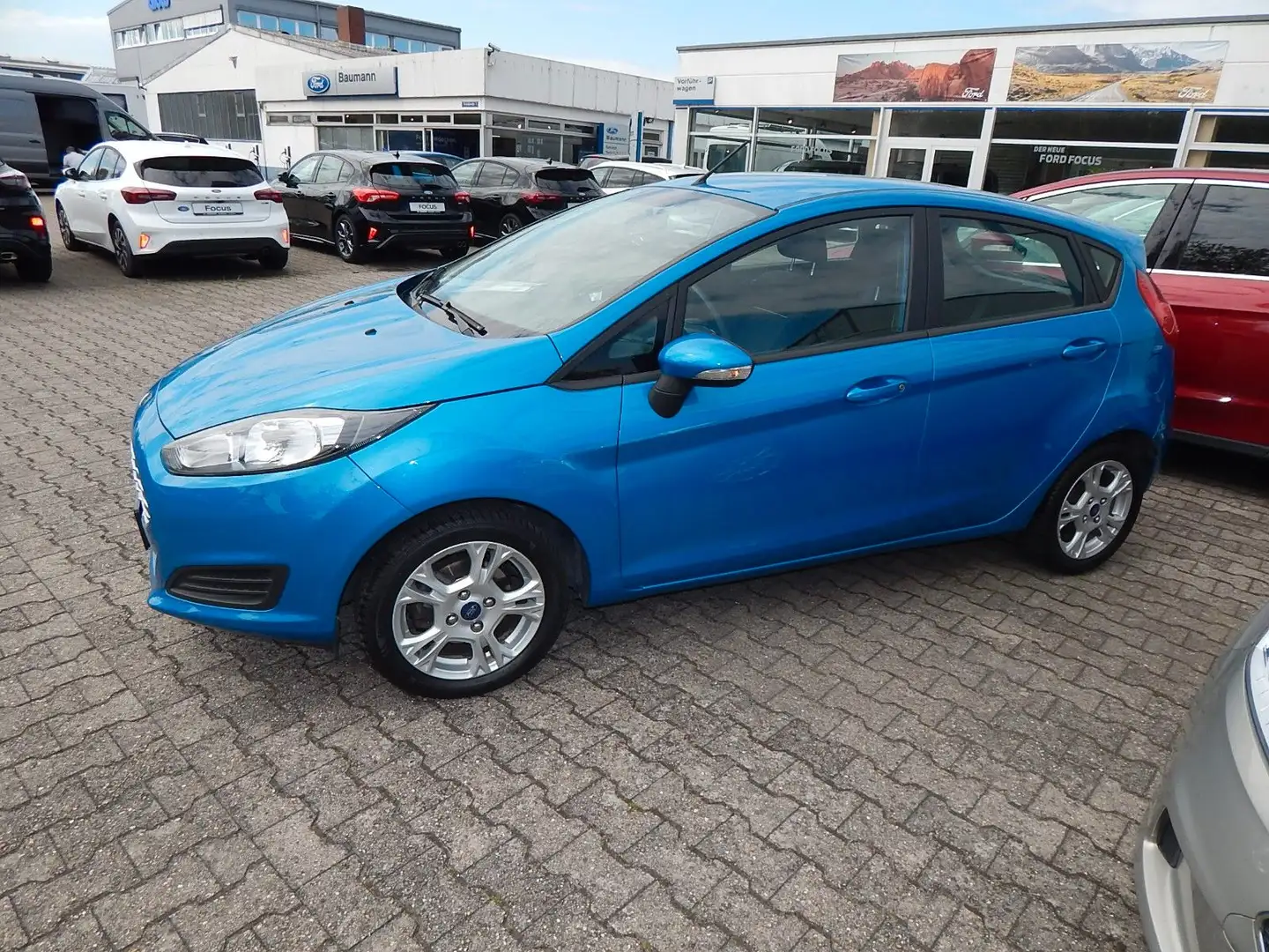 Ford Fiesta Sync Edition Blau - 1