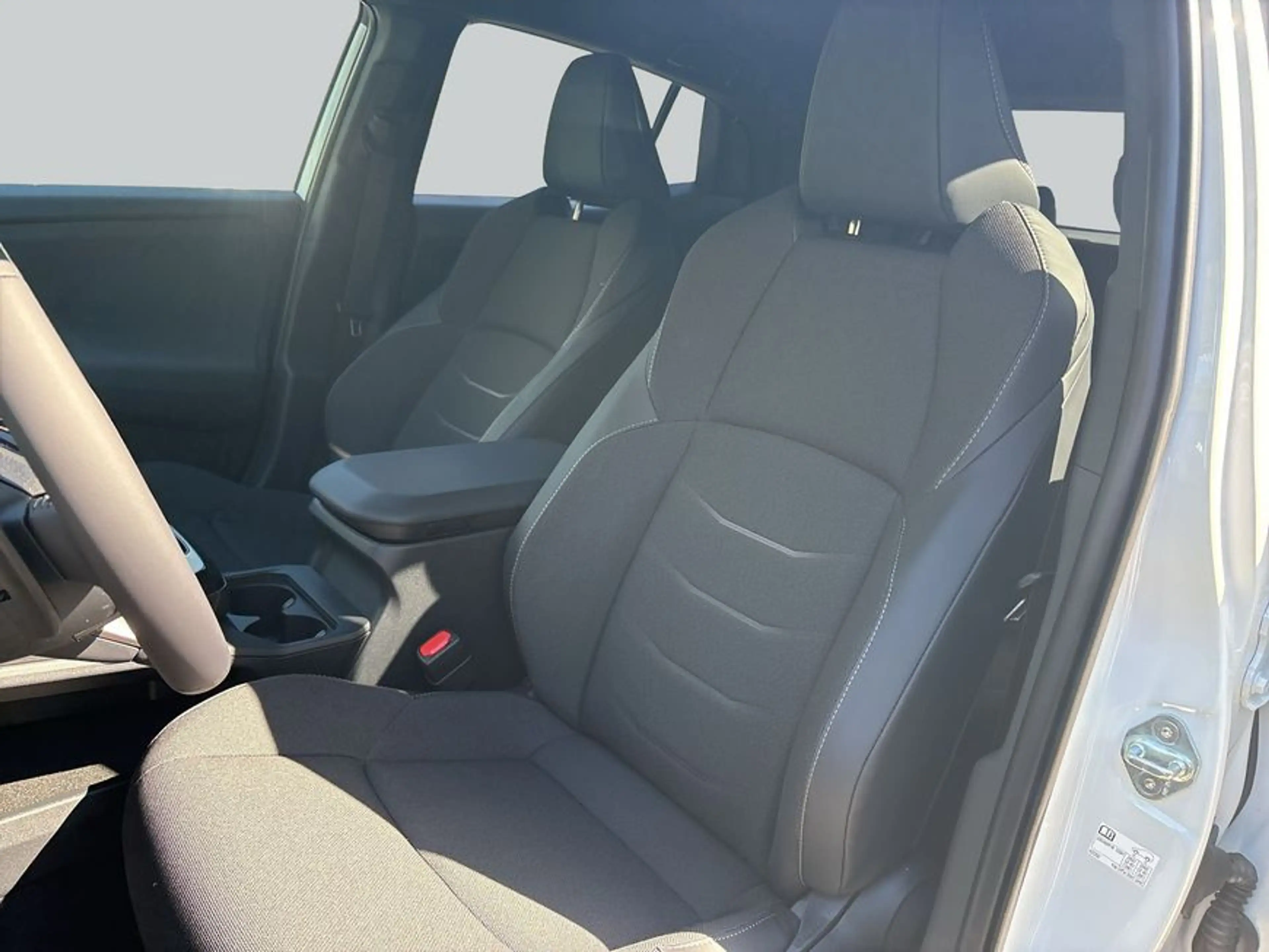Toyota C-HR+ + 77kWh Teamplayer Navi Kamera LED — photo 11