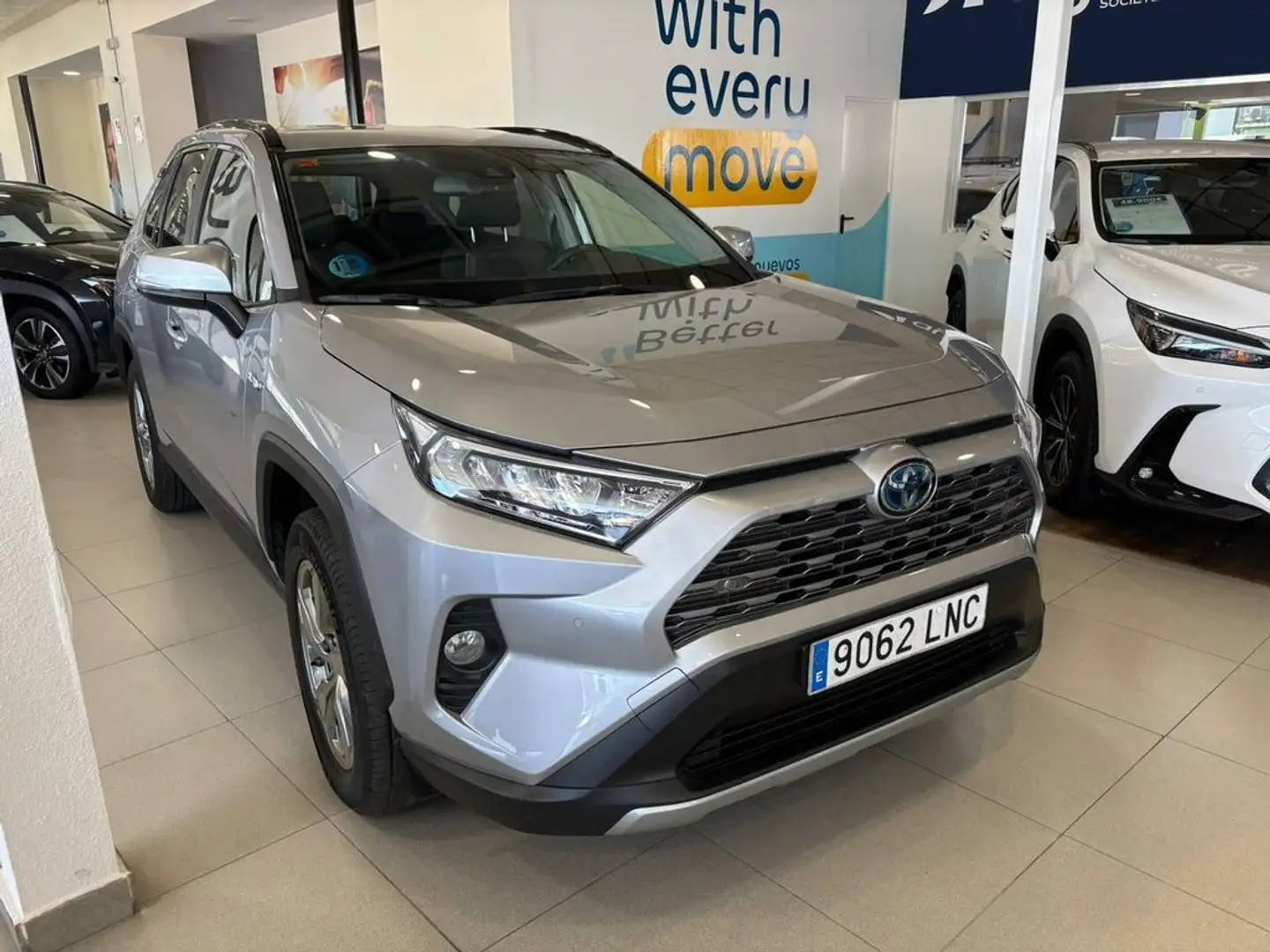 Toyota RAV 4 ADVANCE 2WD Argento - 2