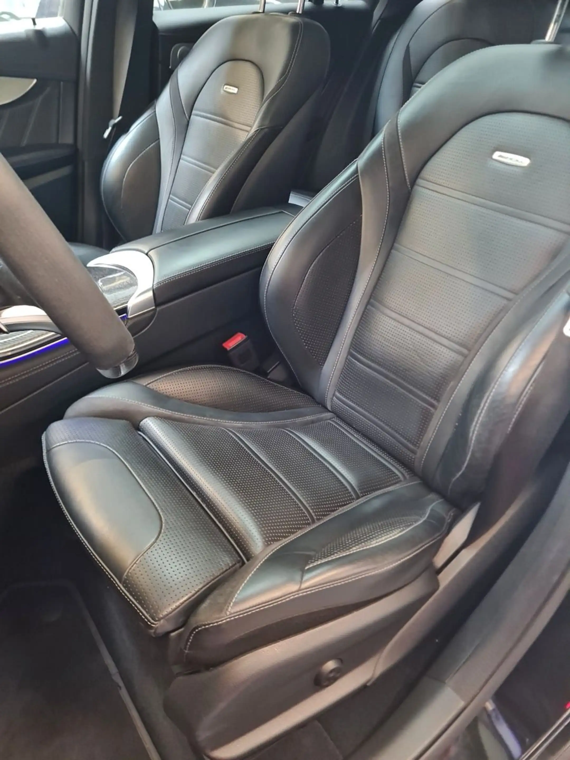 Mercedes-Benz GLC 63 AMG 4Matic*Autom.*Navi*Kamera*Panorama* — photo 13
