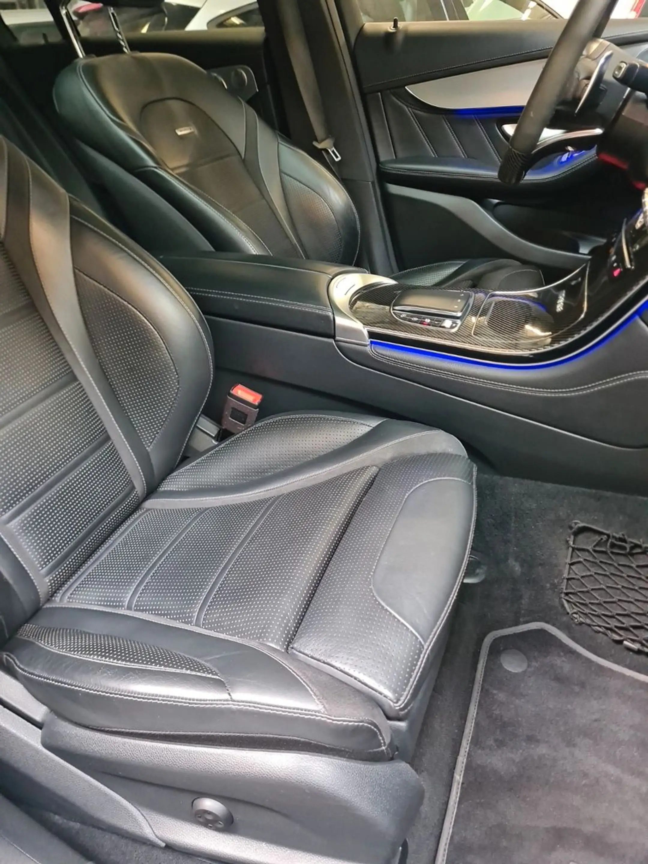 Mercedes-Benz GLC 63 AMG 4Matic*Autom.*Navi*Kamera*Panorama* — photo 14