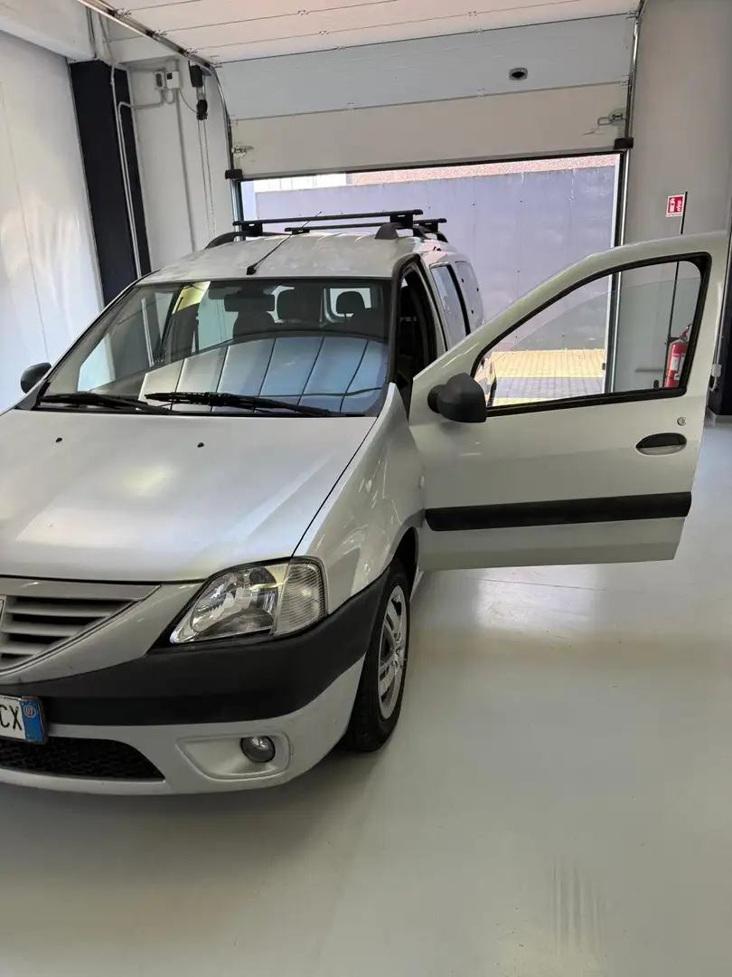 Dacia Logan Logan I 2007 MCV 1.5 dci Laureate 85cv 7p Argent - 2