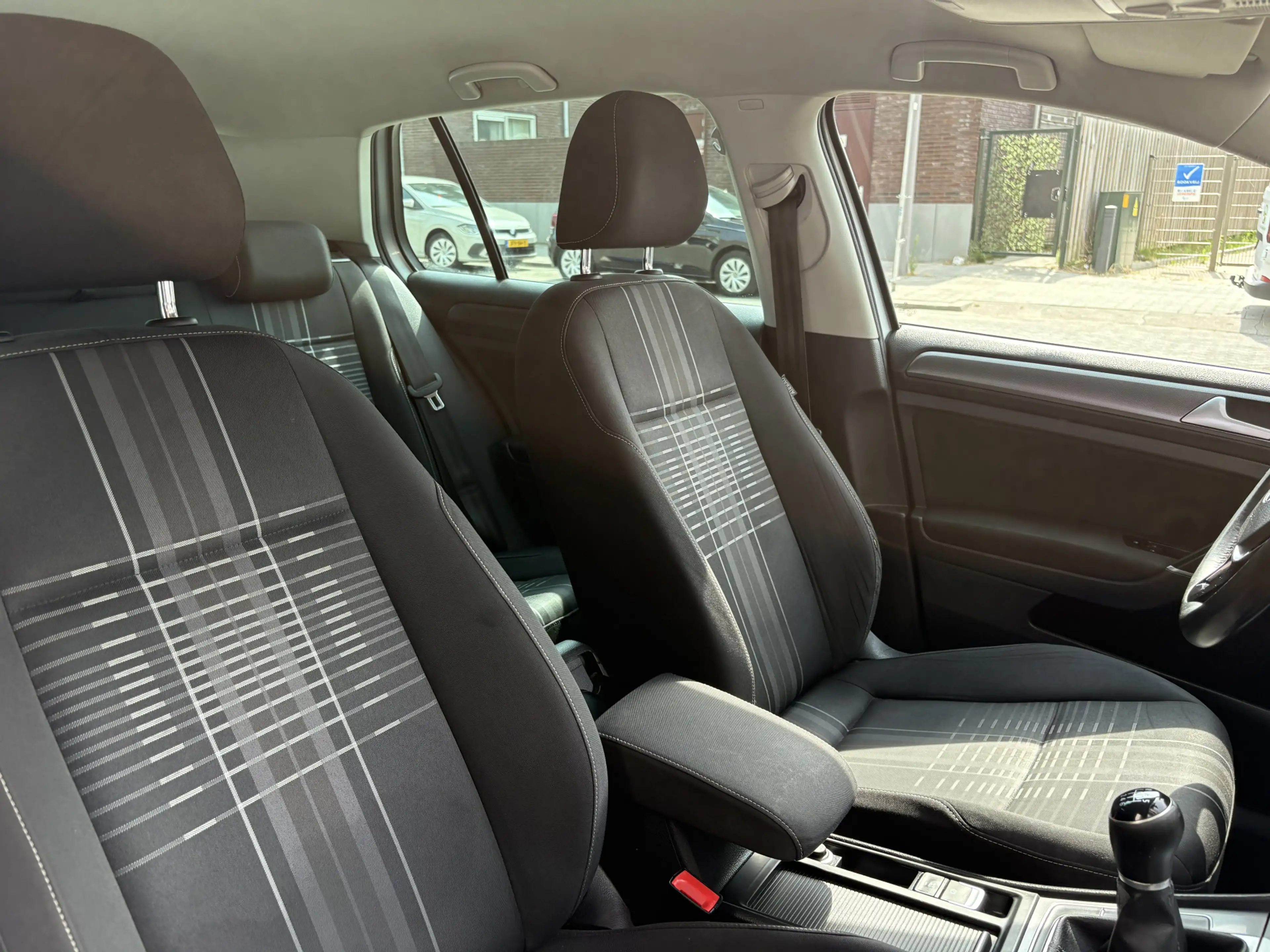 Volkswagen Golf R 1.4 TSI Business Edition CLIMA/NAVI/CRUISE/DEALER — photo 8