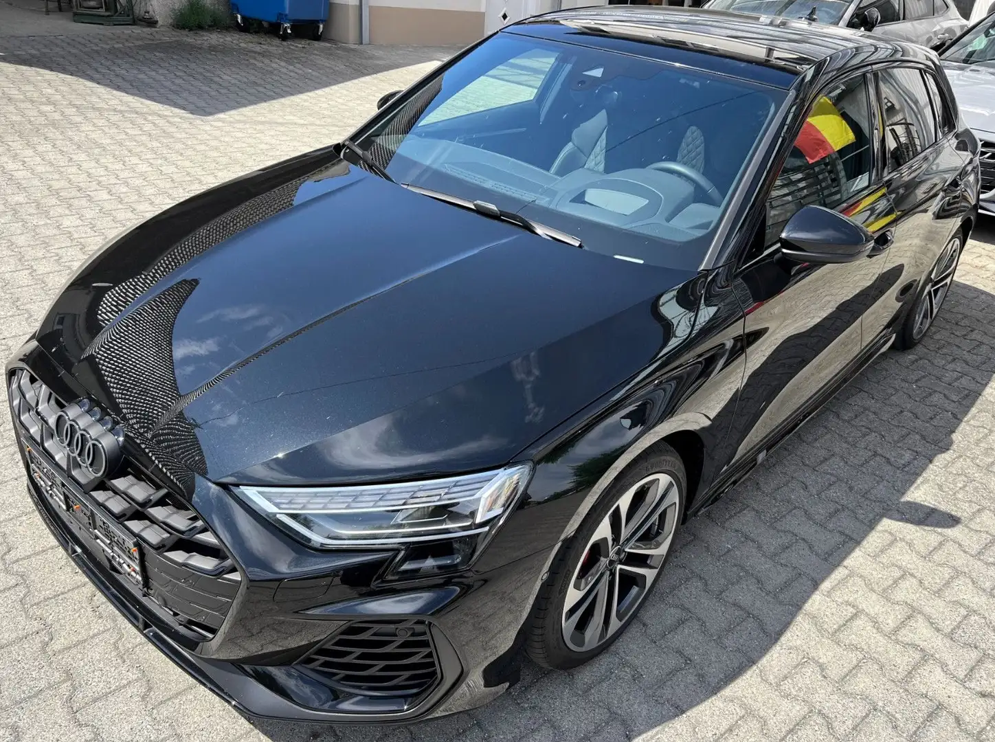 Audi S3 Sportback quattro PRAKTISCH VOLL!!!! Schwarz - 2