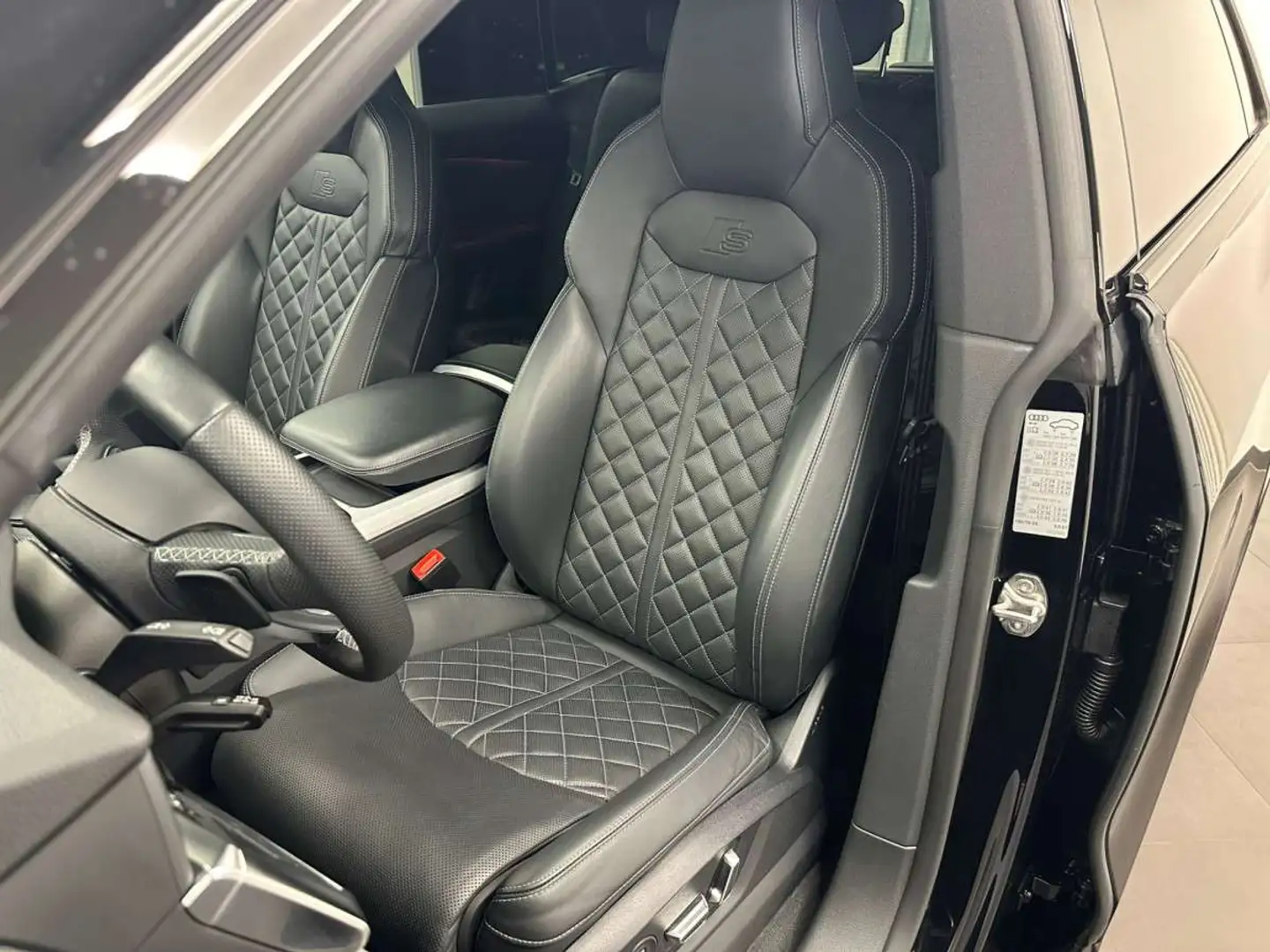 Audi SQ8 TFSI quattro 373kW Tiptronic Noir - 2