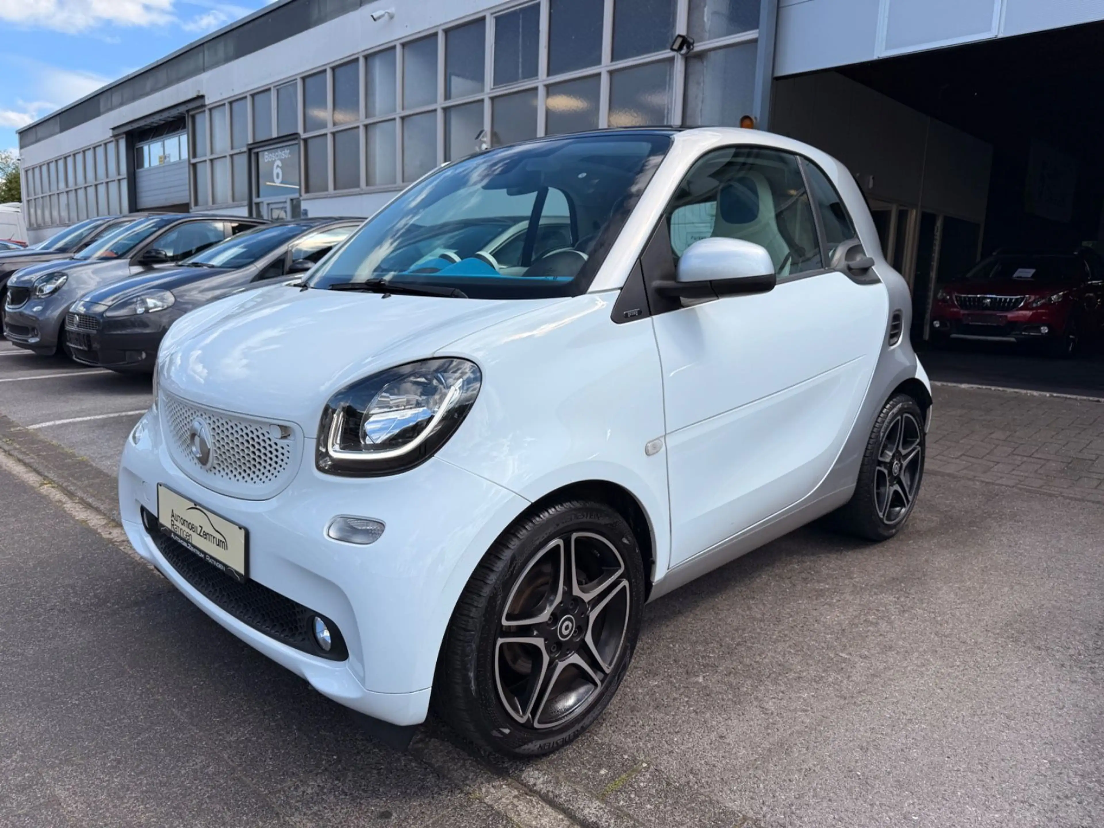smart forTwo 1.0 2.HD*PANO*LED*NAVI*ALU*TOP ZUSTAND* — photo 3