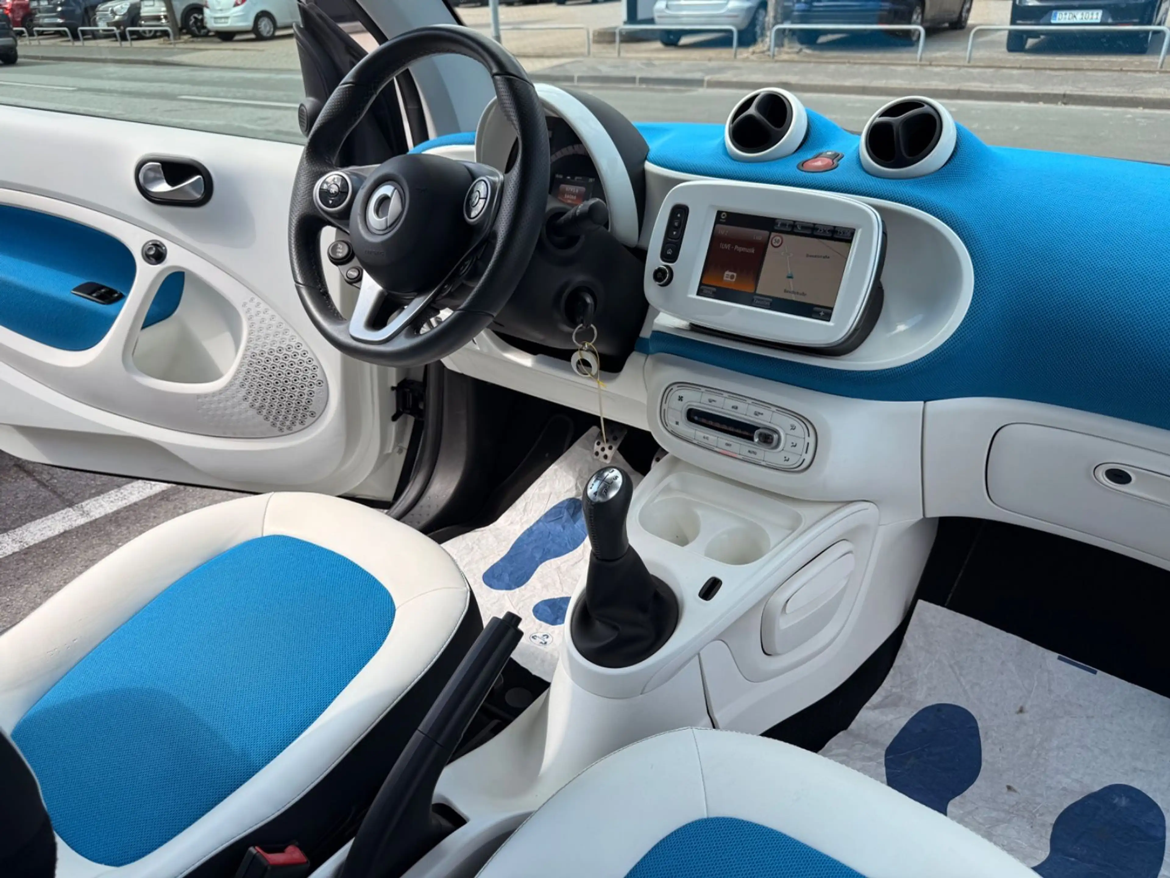 smart forTwo 1.0 2.HD*PANO*LED*NAVI*ALU*TOP ZUSTAND* — photo 12