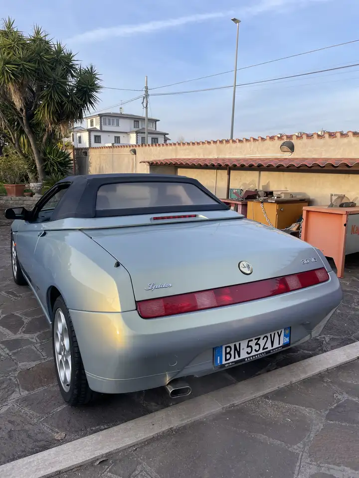 Alfa Romeo Spider 3.0 12v Lusso capote elettrica, foto 3